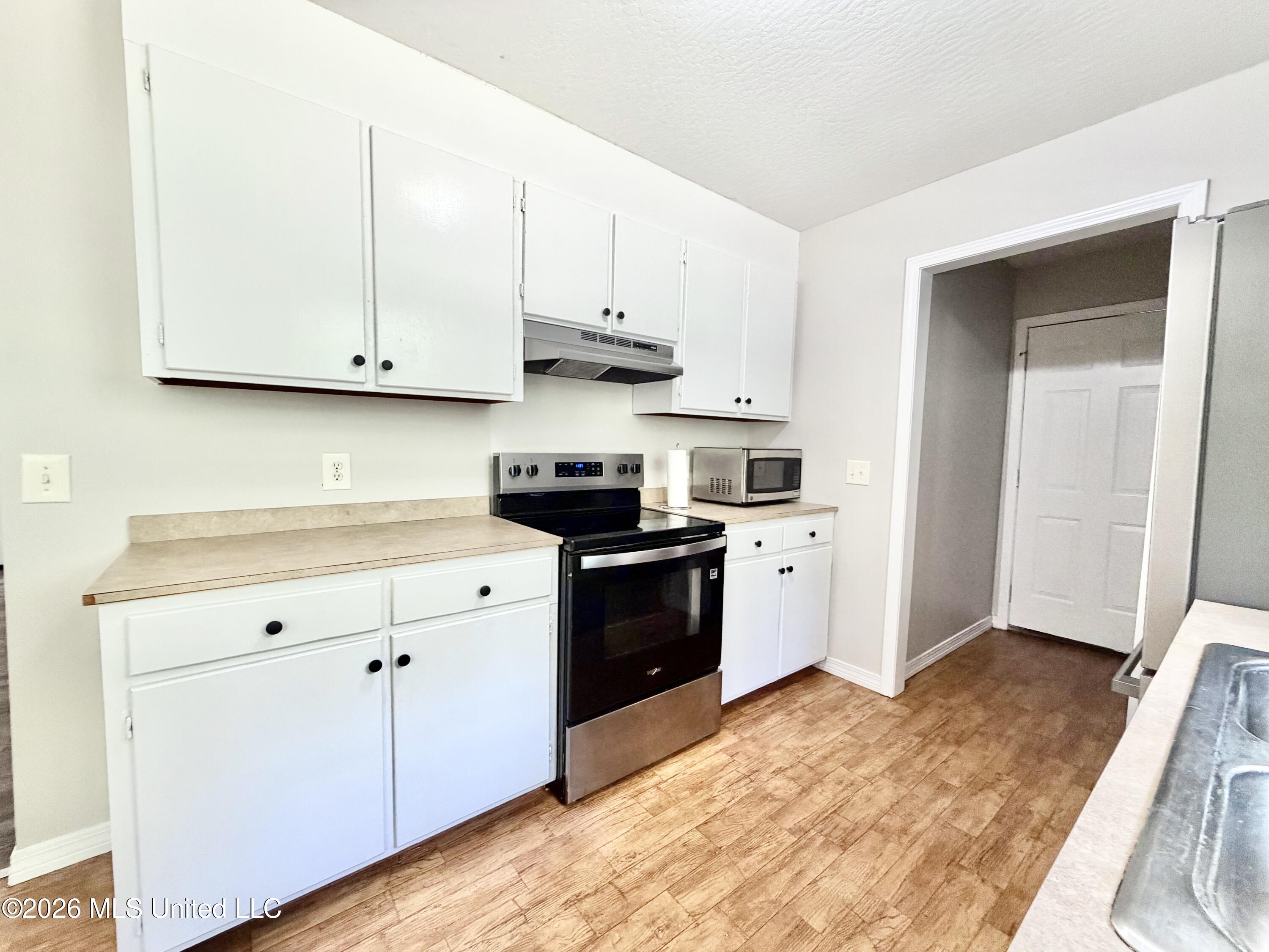 22202 N Ms-63 Property Photo 9