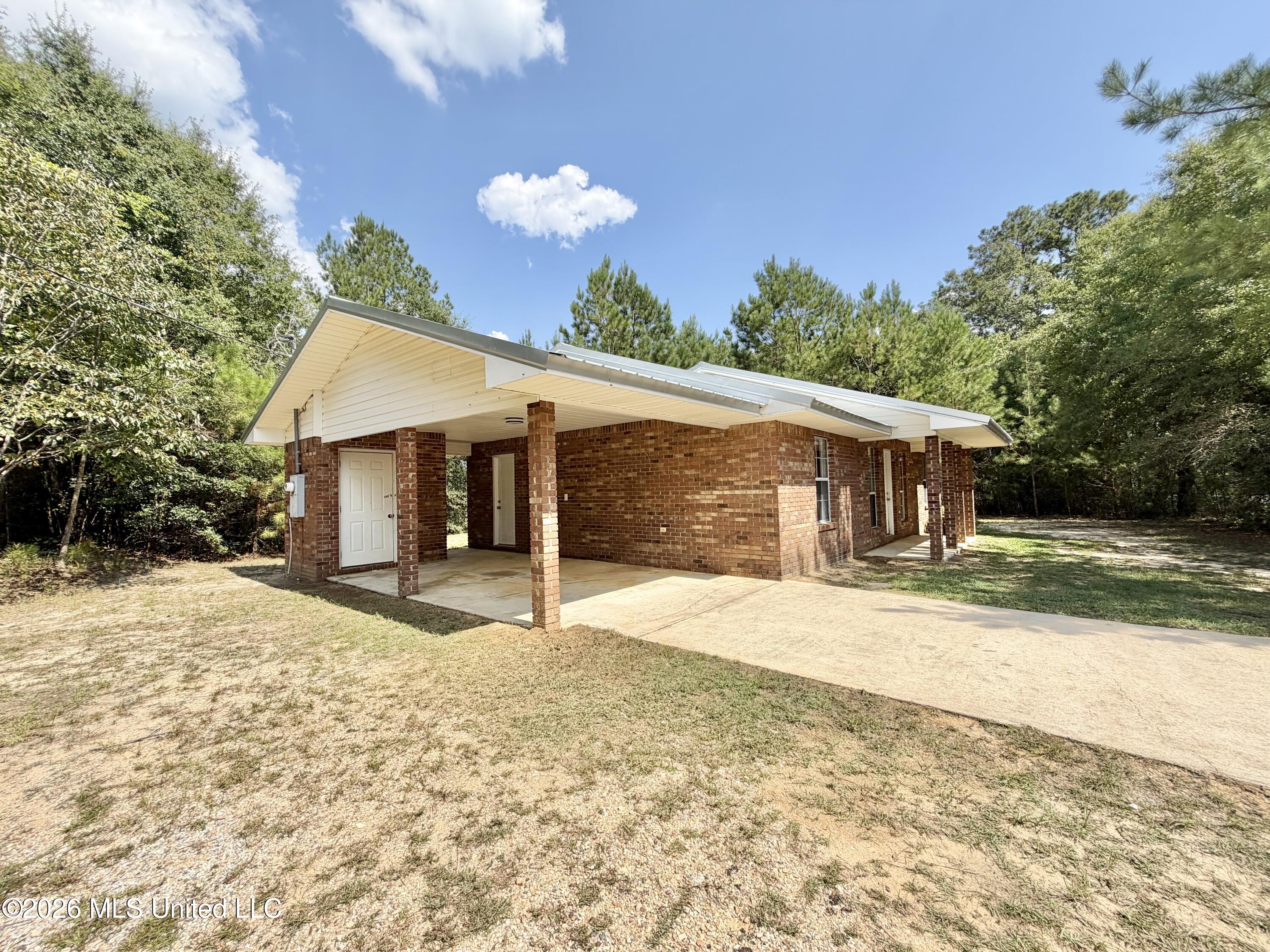 22202 N Ms-63 Property Photo 22