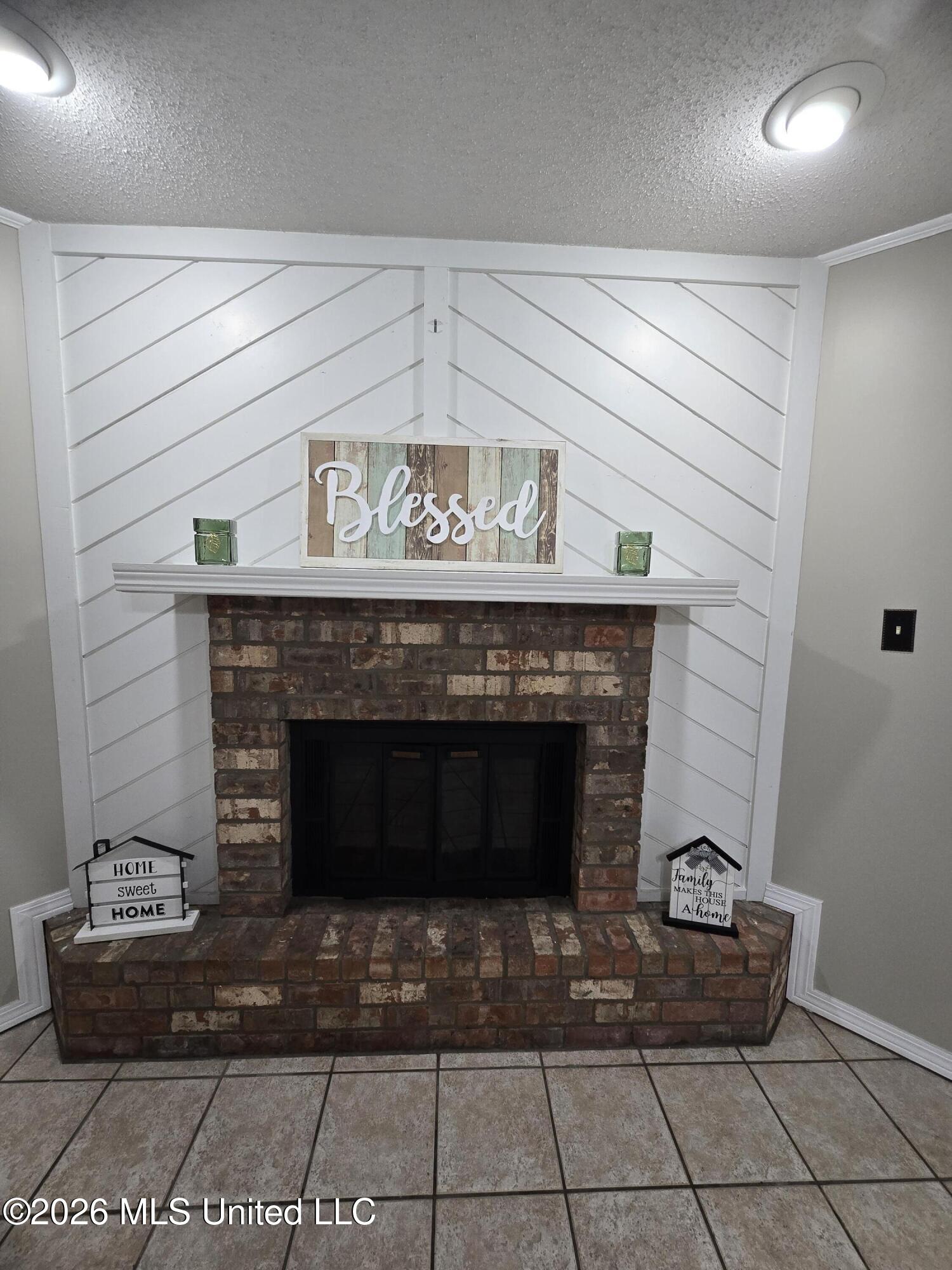 1413 Hide A Way Lane Property Photo 7