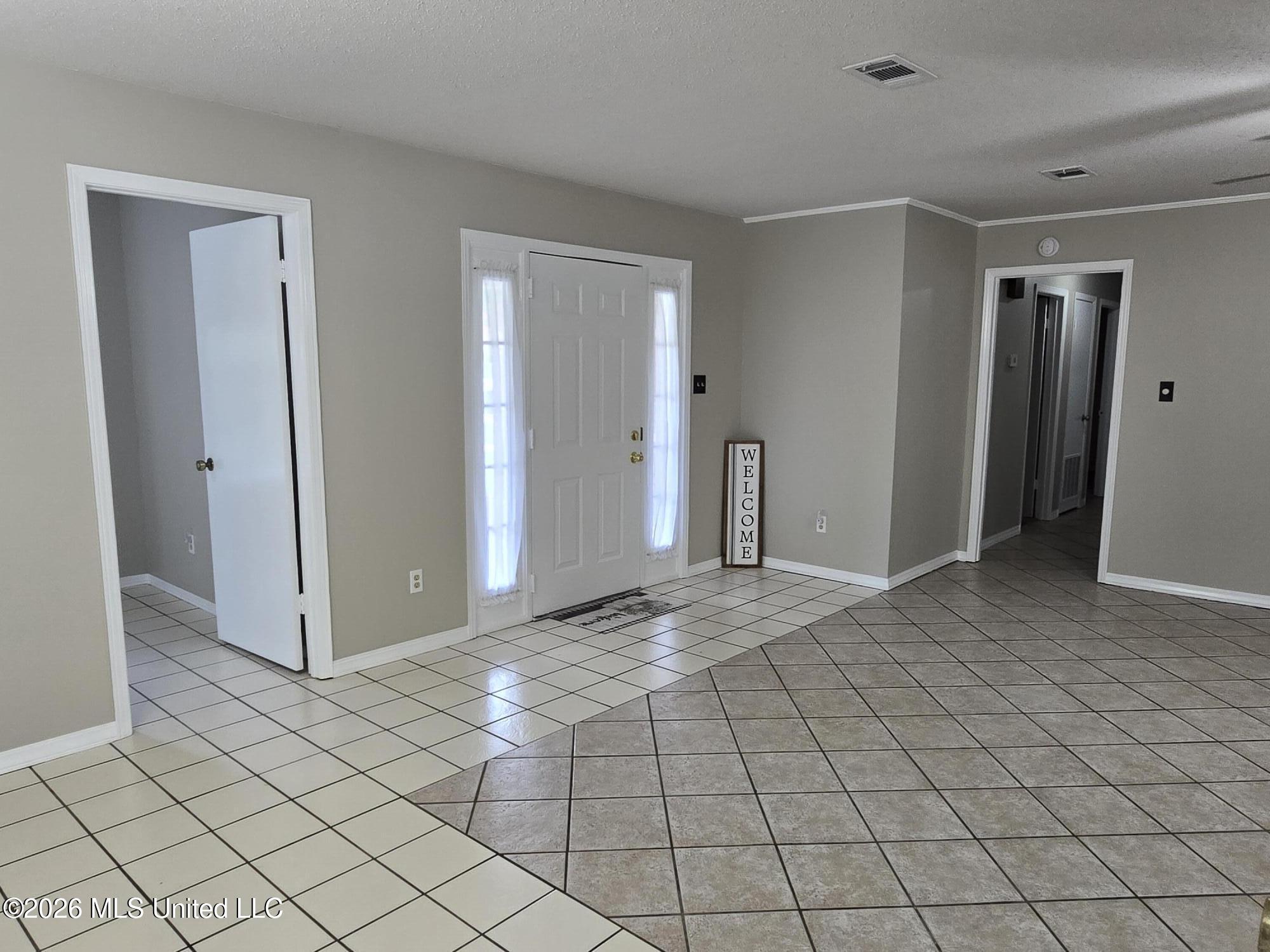 1413 Hide A Way Lane Property Photo 10
