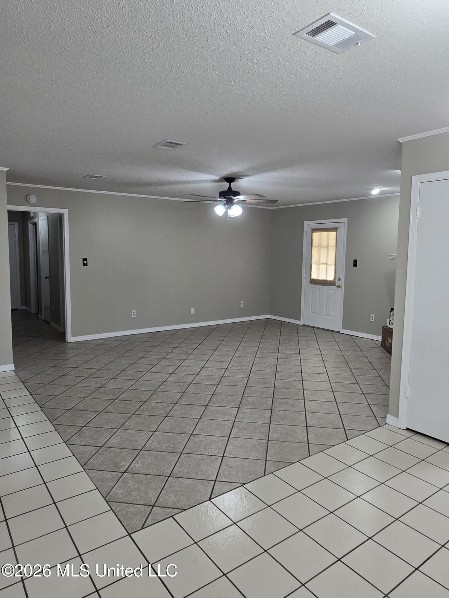 1413 Hide A Way Lane Property Photo 19