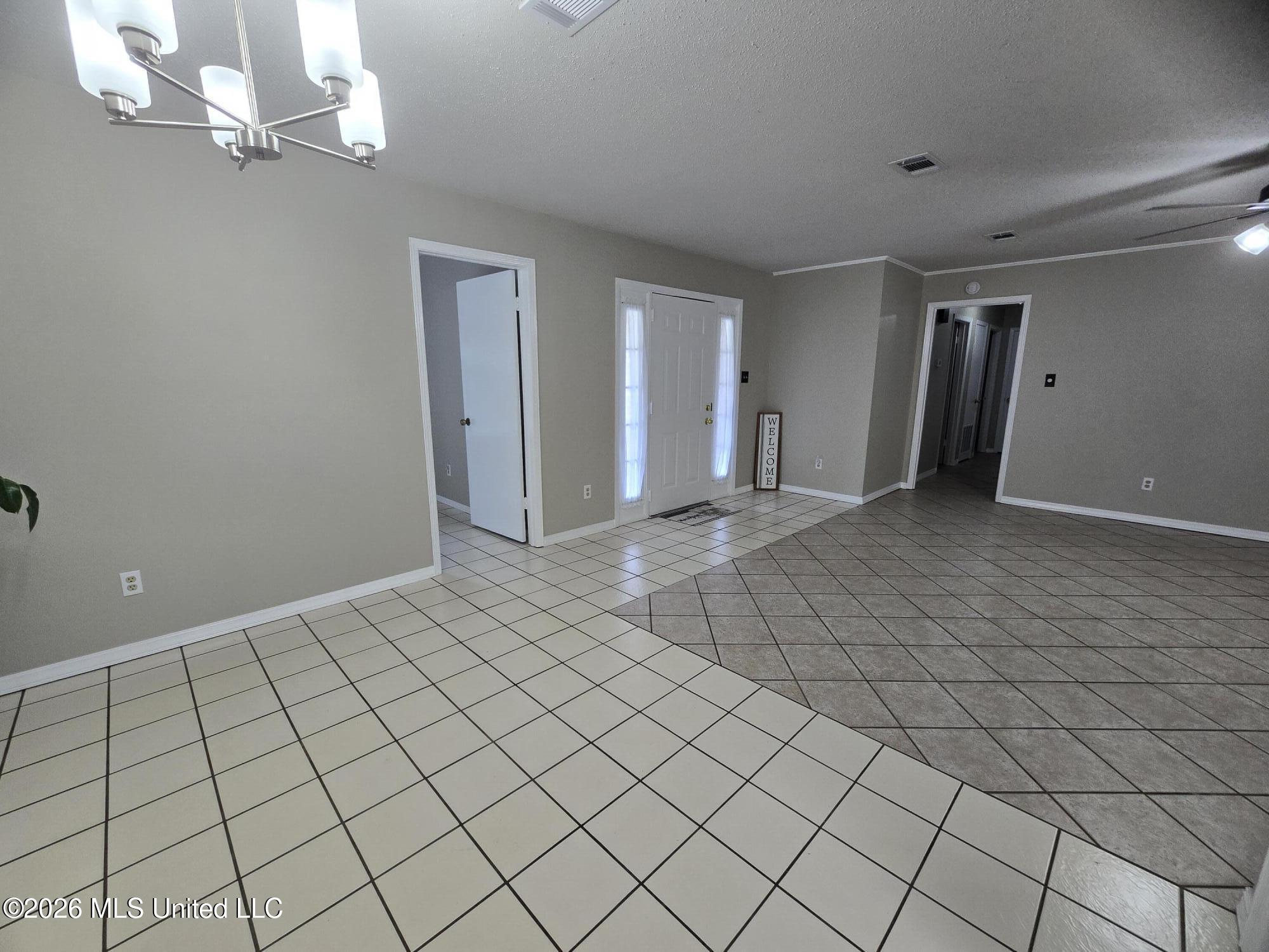 1413 Hide A Way Lane Property Photo 21