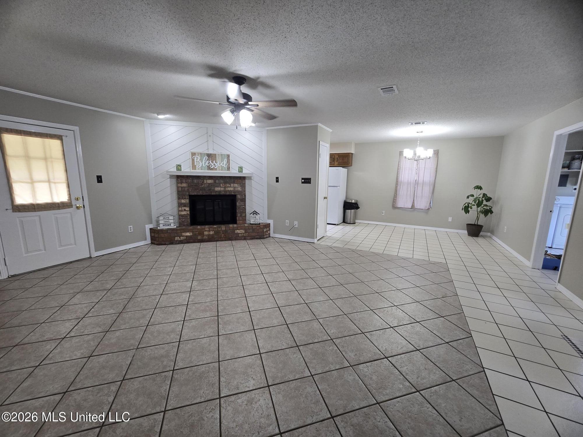 1413 Hide A Way Lane Property Photo 23