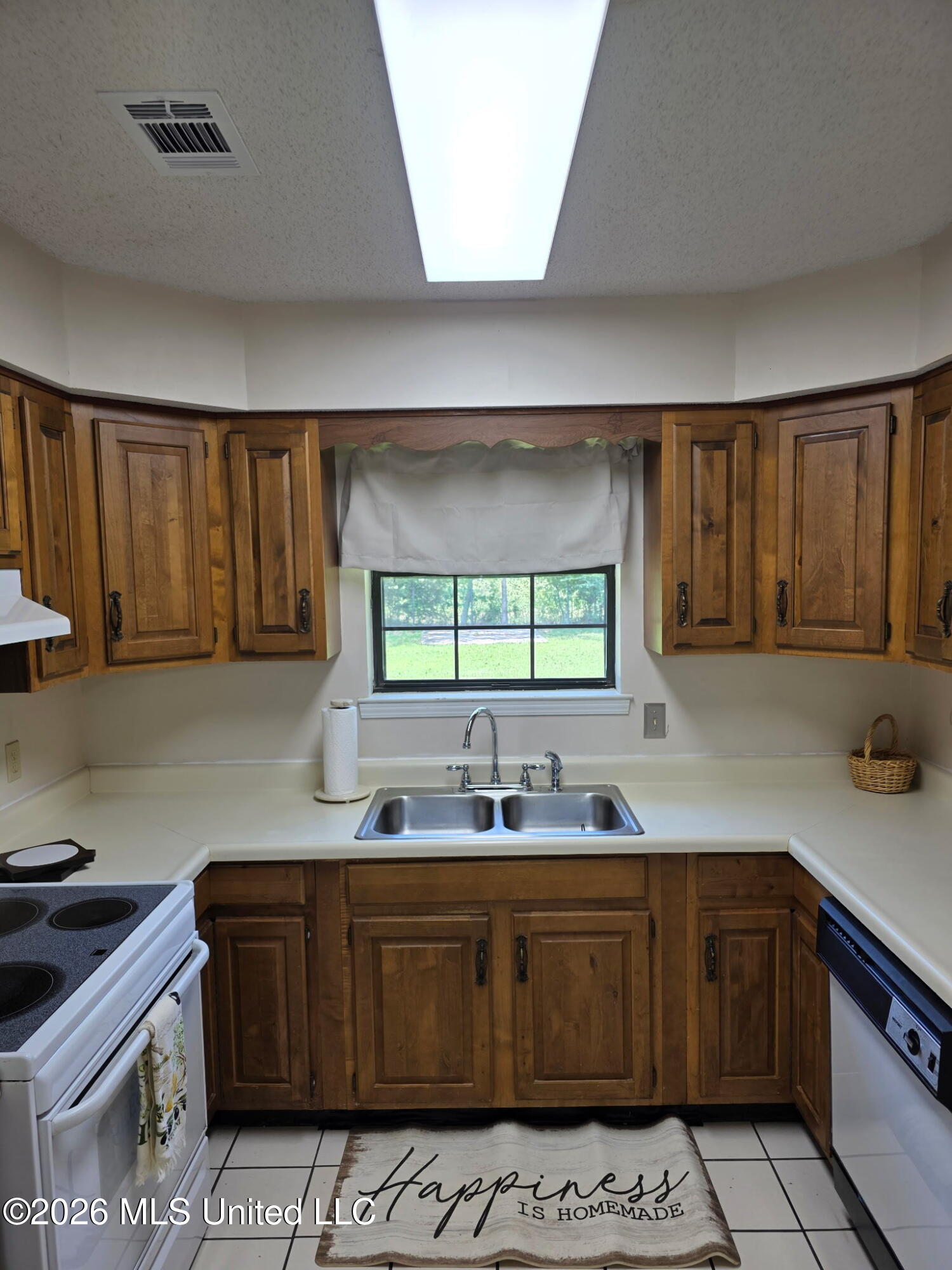 1413 Hide A Way Lane Property Photo 30