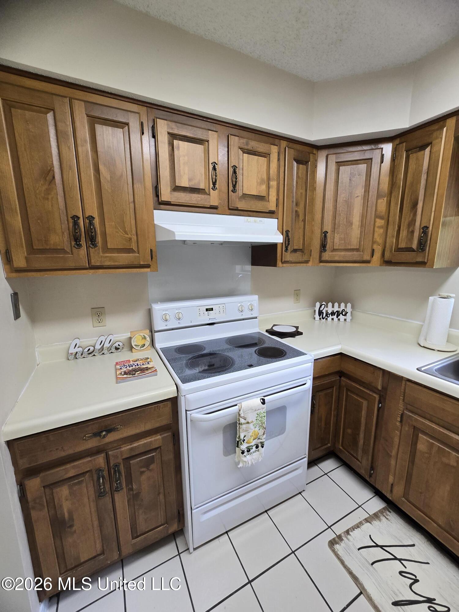 1413 Hide A Way Lane Property Photo 35