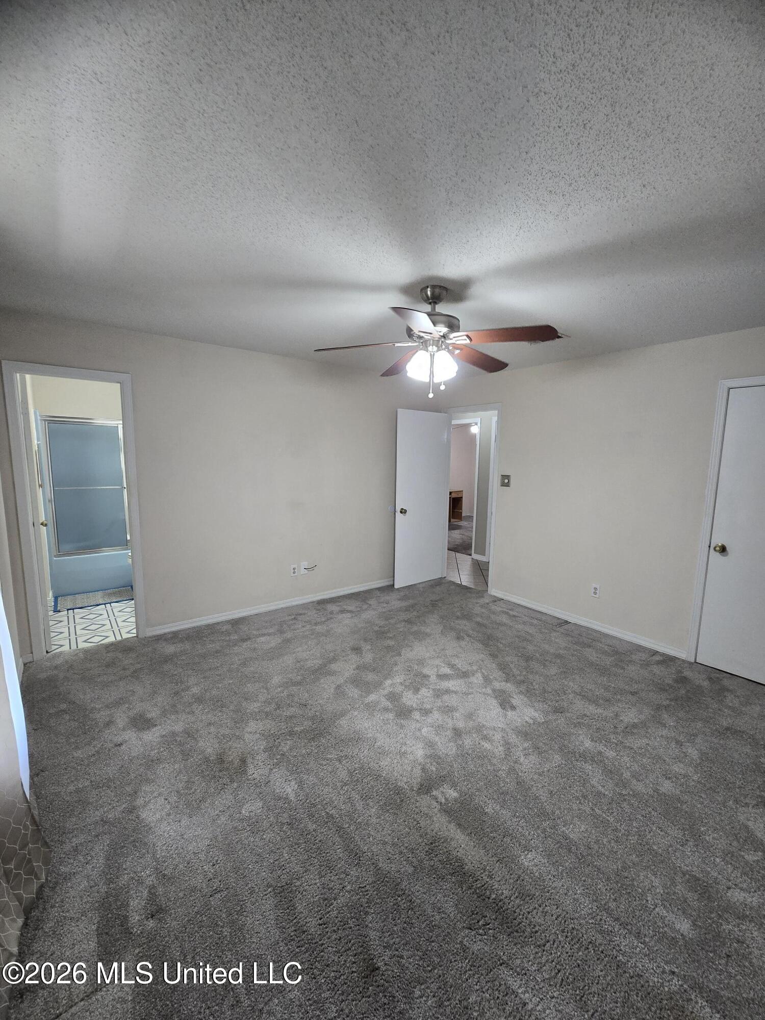 1413 Hide A Way Lane Property Photo 46