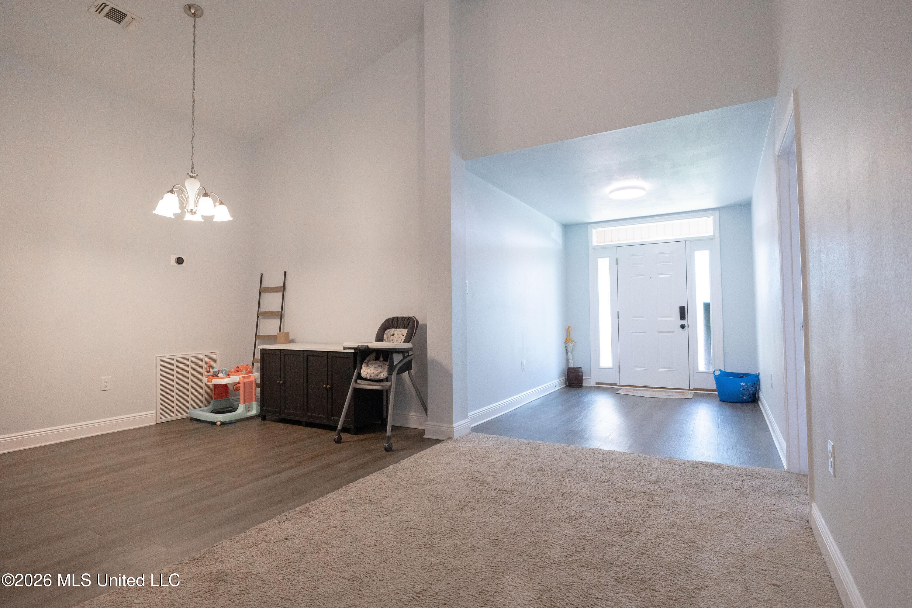 14482 Canal Loop Property Photo 5