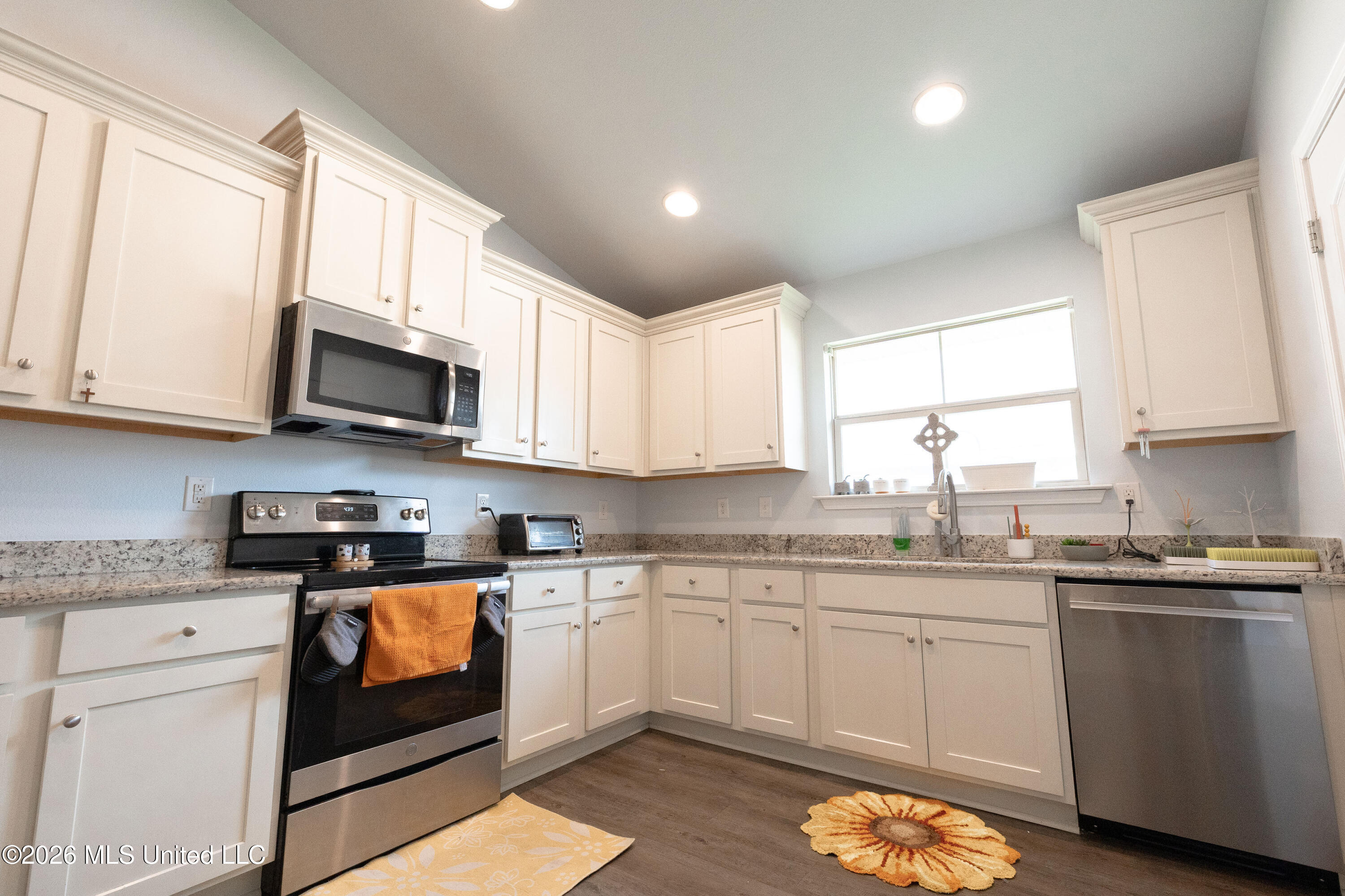 14482 Canal Loop Property Photo 8