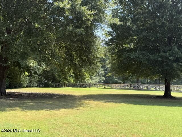 3670 Spring Lakes Boulevard Property Photo 12