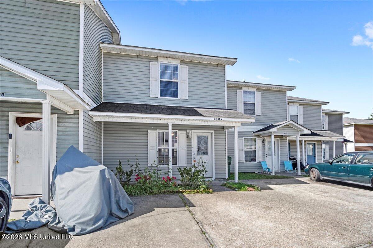 14859 Angela Drive Property Photo 3