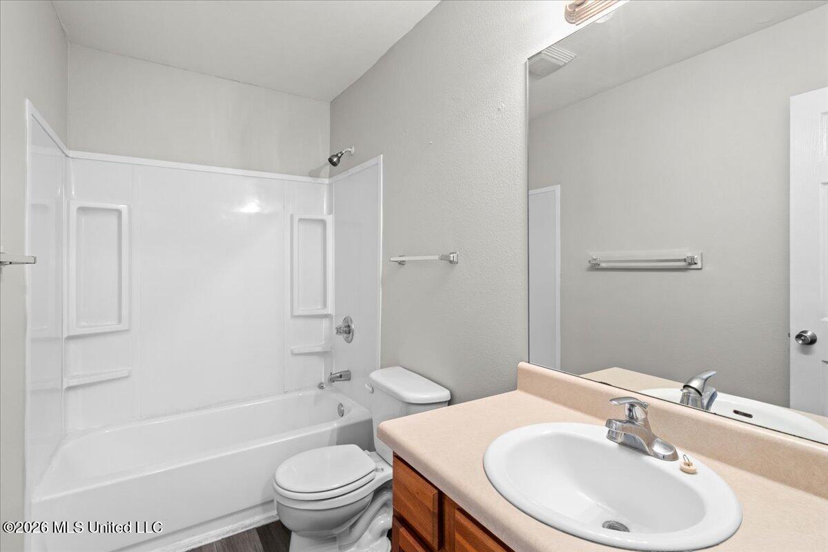 14859 Angela Drive Property Photo 13