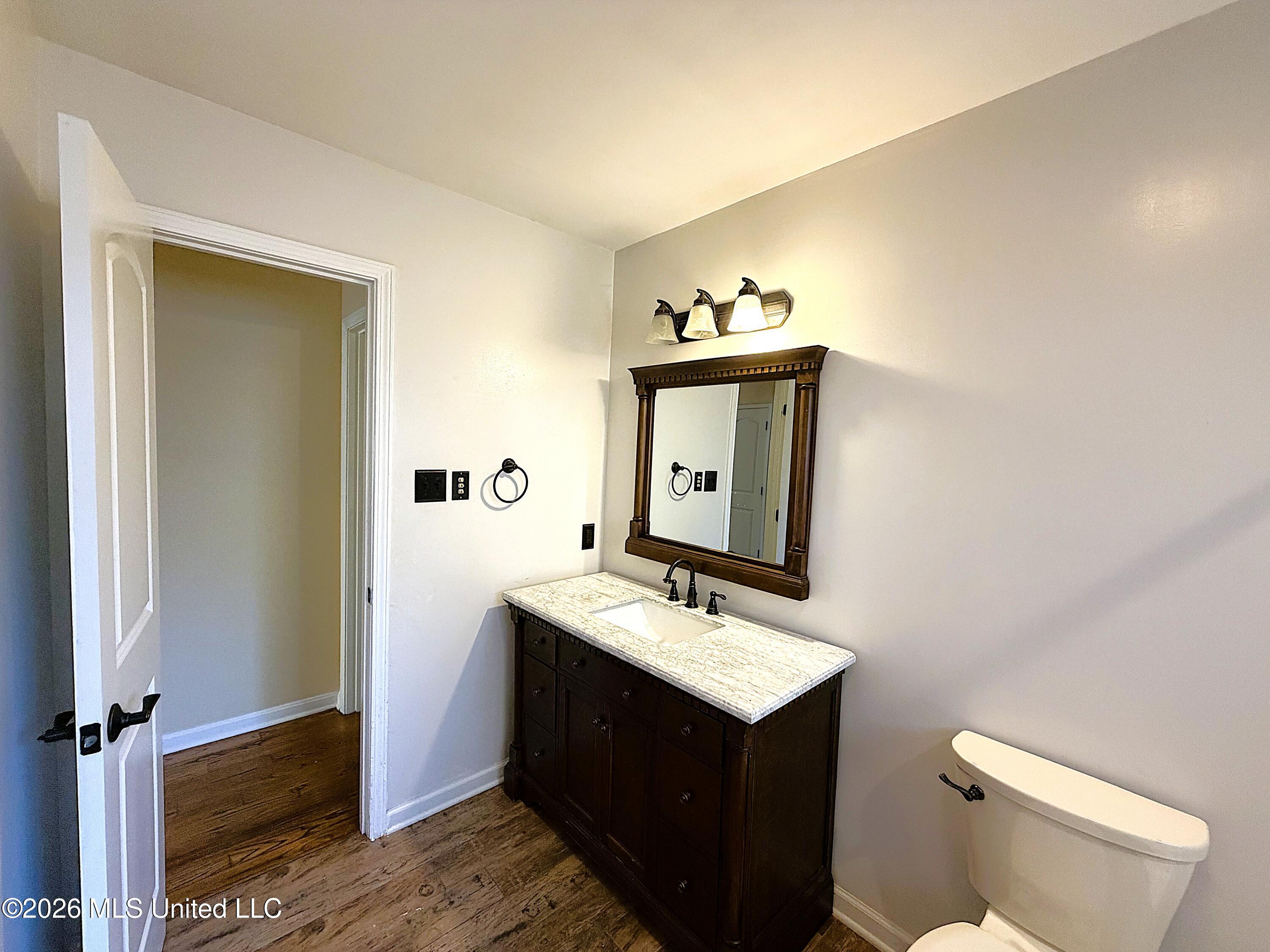 827 Tall Pine Cove Property Photo 23