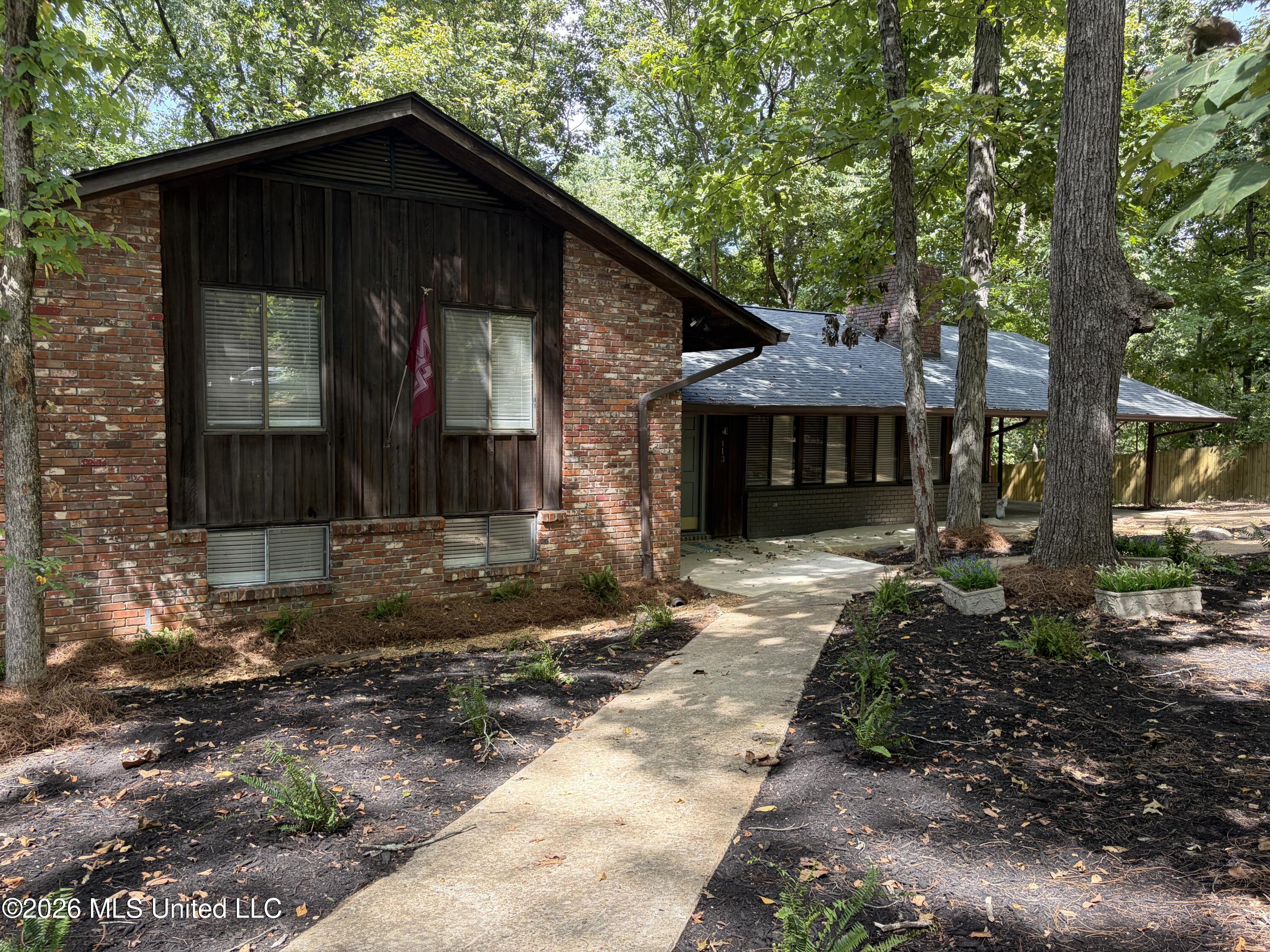 113 Forest Hill Drive Property Photo 1