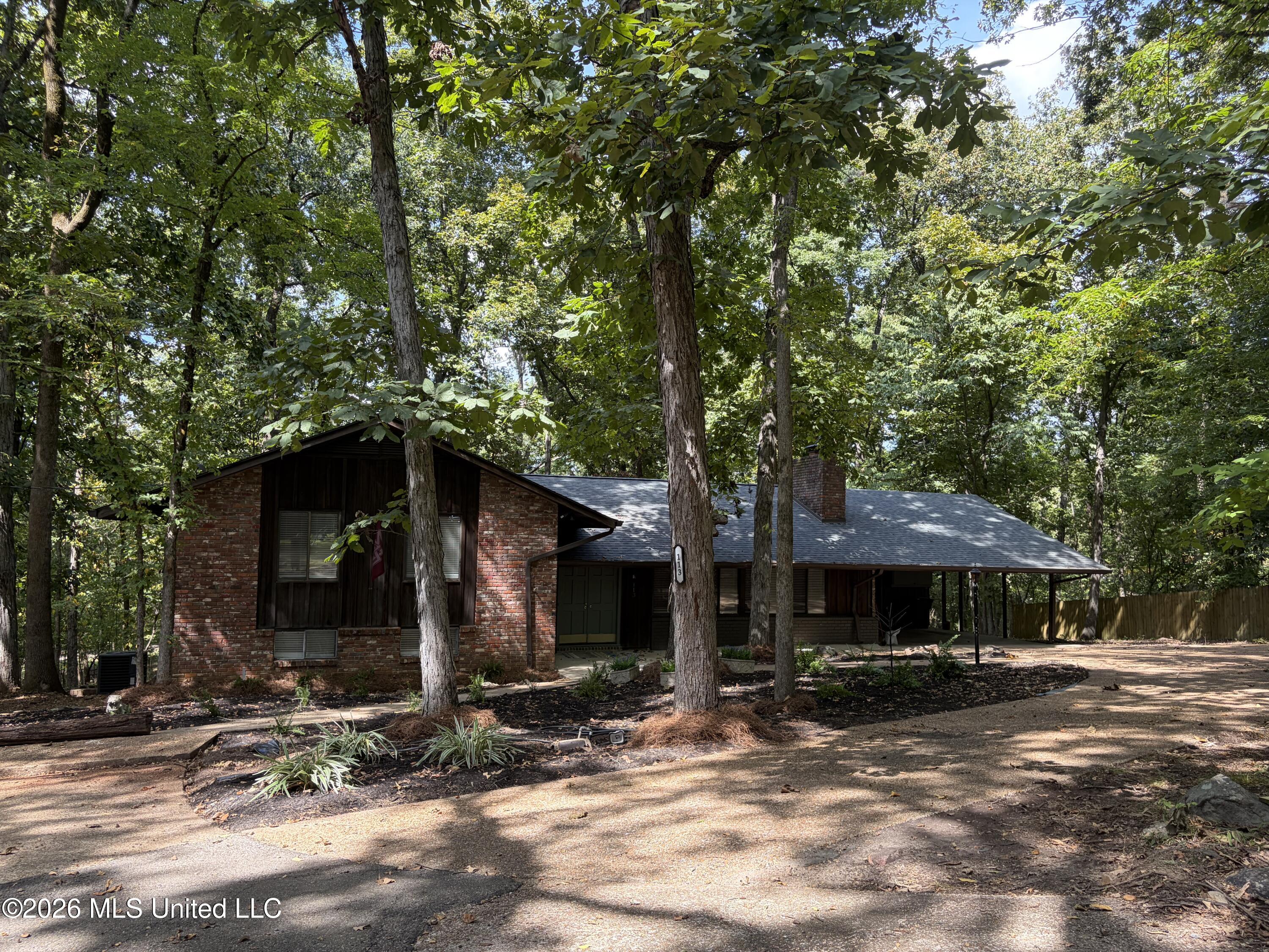 113 Forest Hill Drive Property Photo 33