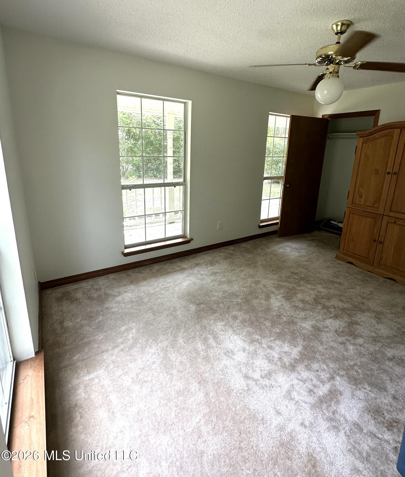 2829 Dolphin Drive Property Photo 17
