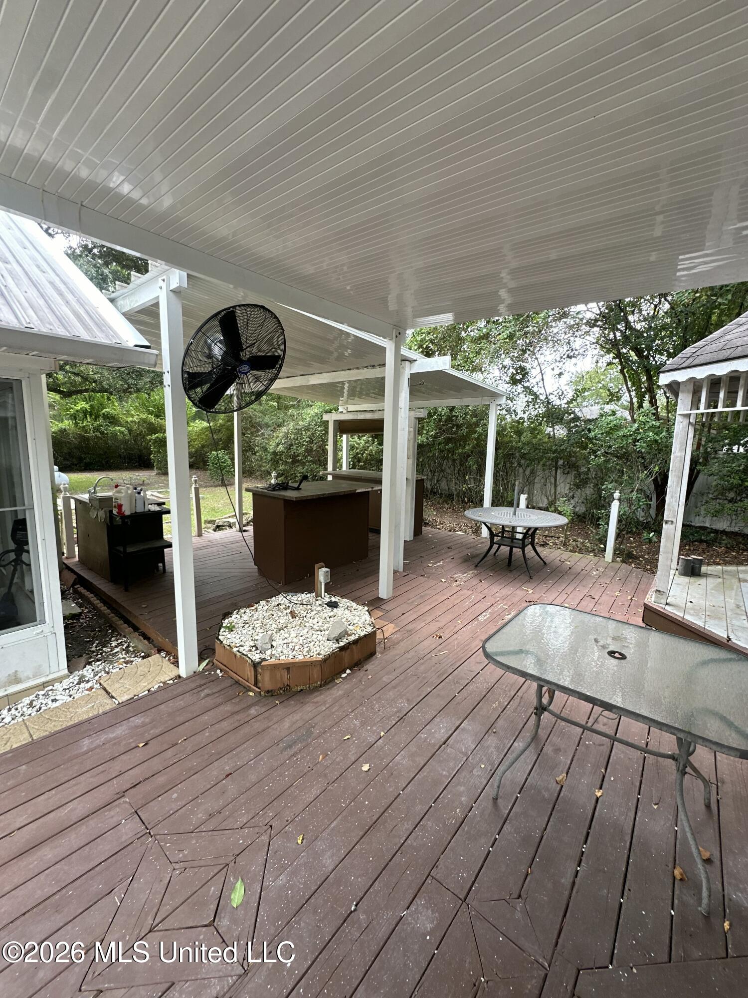 2829 Dolphin Drive Property Photo 30