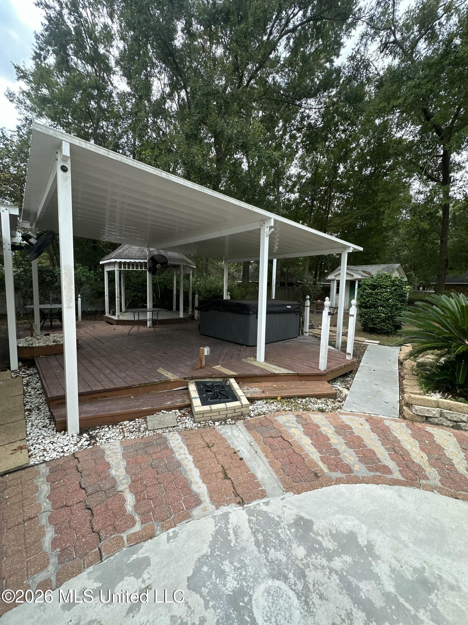 2829 Dolphin Drive Property Photo 31