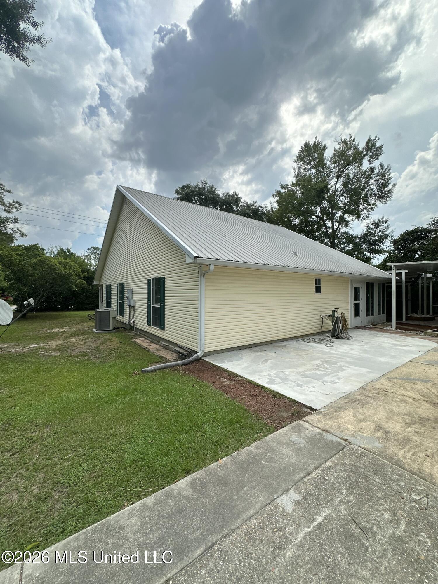 2829 Dolphin Drive Property Photo 33