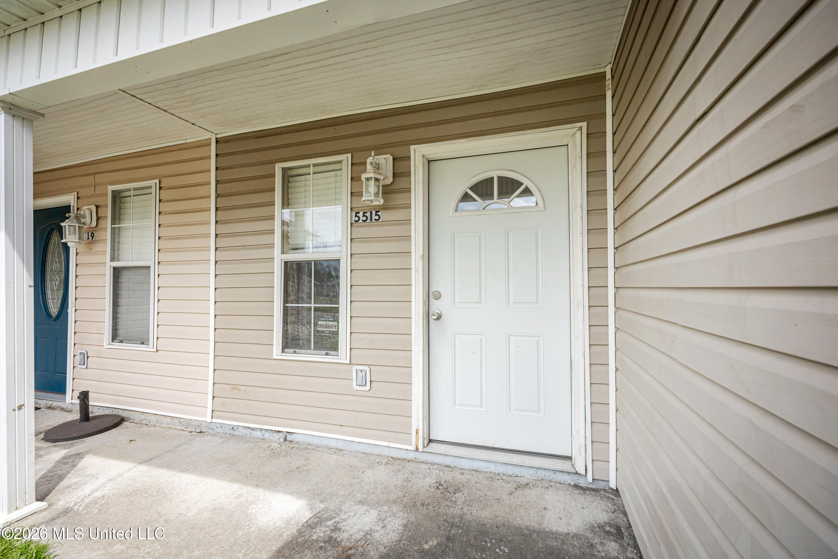 5515 Quail Creek Circle Property Photo 3