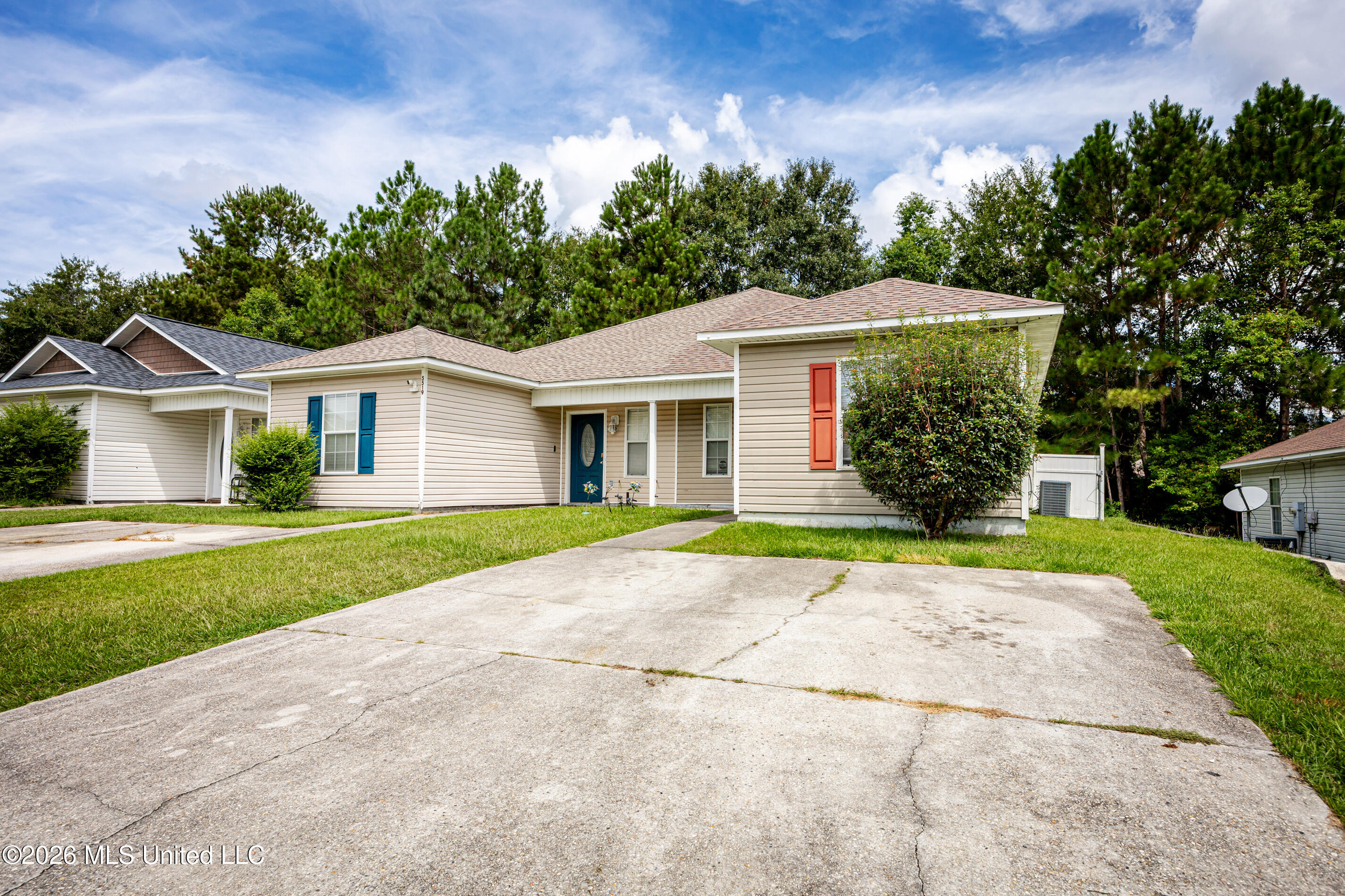 5515 Quail Creek Circle Property Photo 6