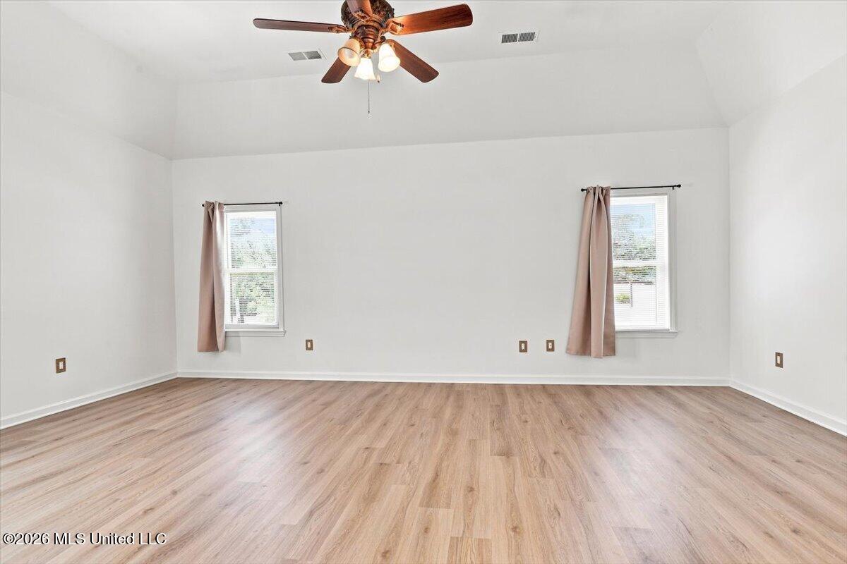 196 S Moore Crossing Property Photo 12
