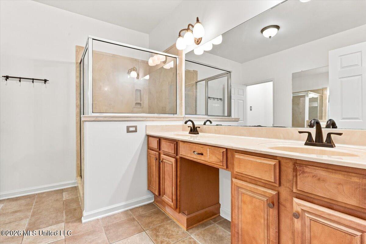 196 S Moore Crossing Property Photo 13