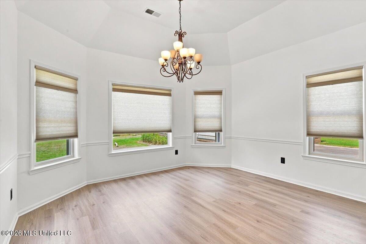 196 S Moore Crossing Property Photo 16