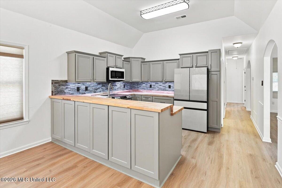 196 S Moore Crossing Property Photo 19