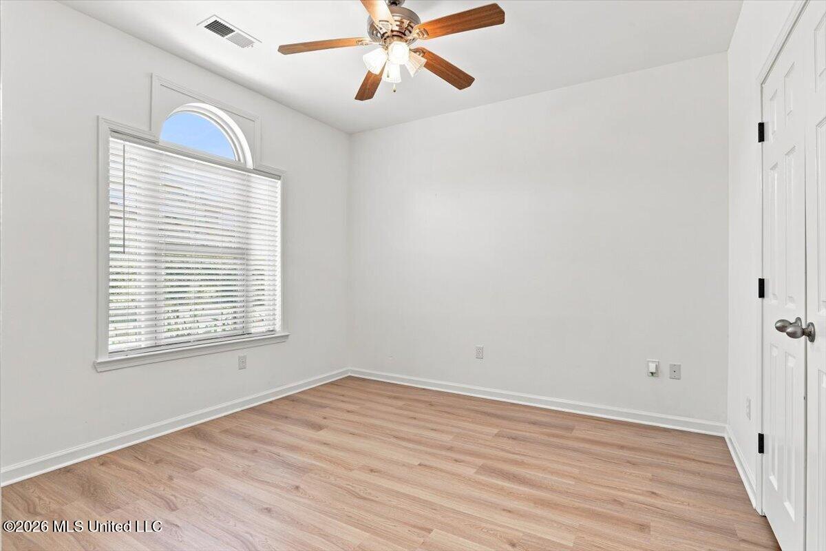 196 S Moore Crossing Property Photo 27