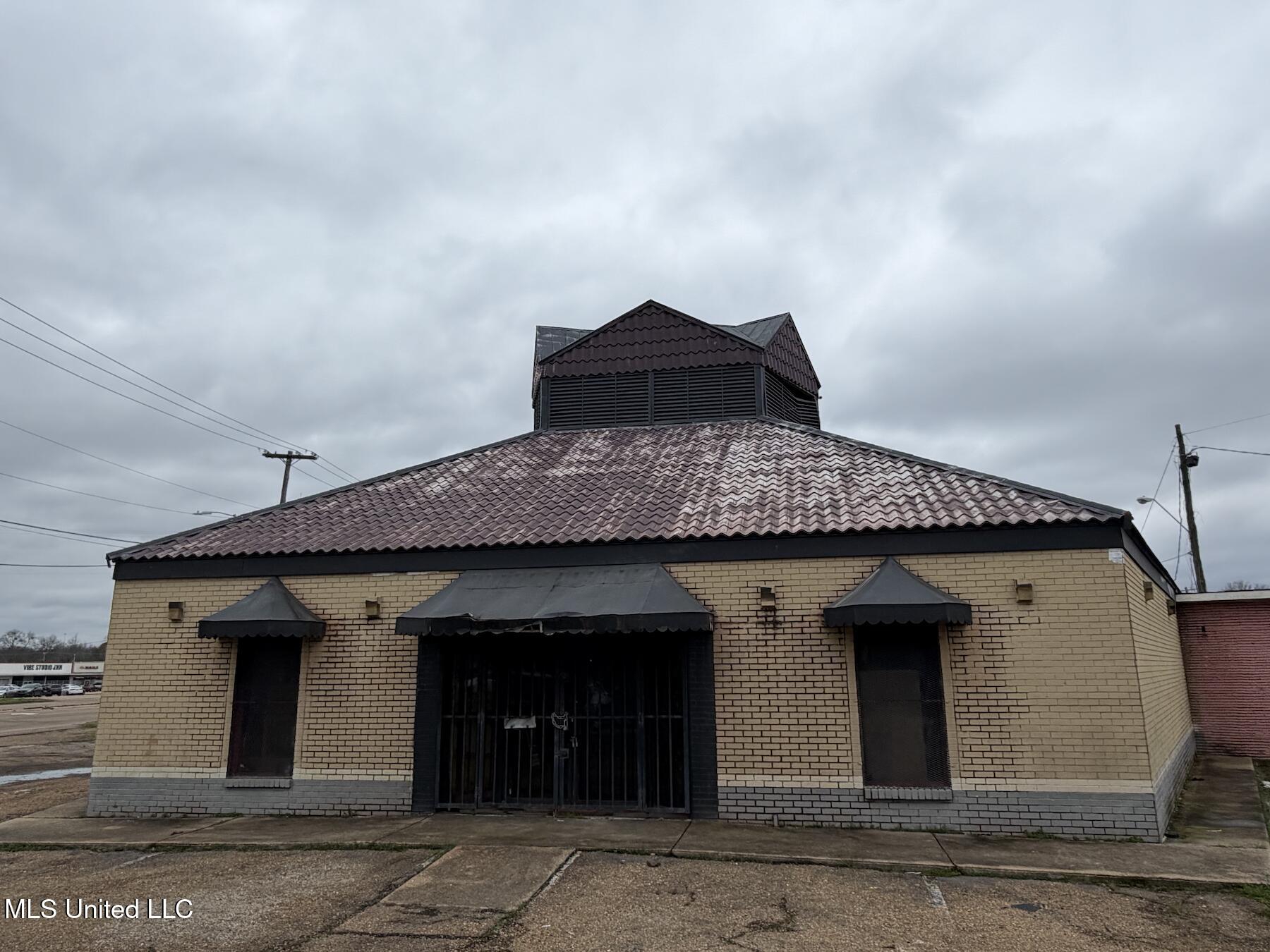 1315 W Highway 80 Property Photo 1