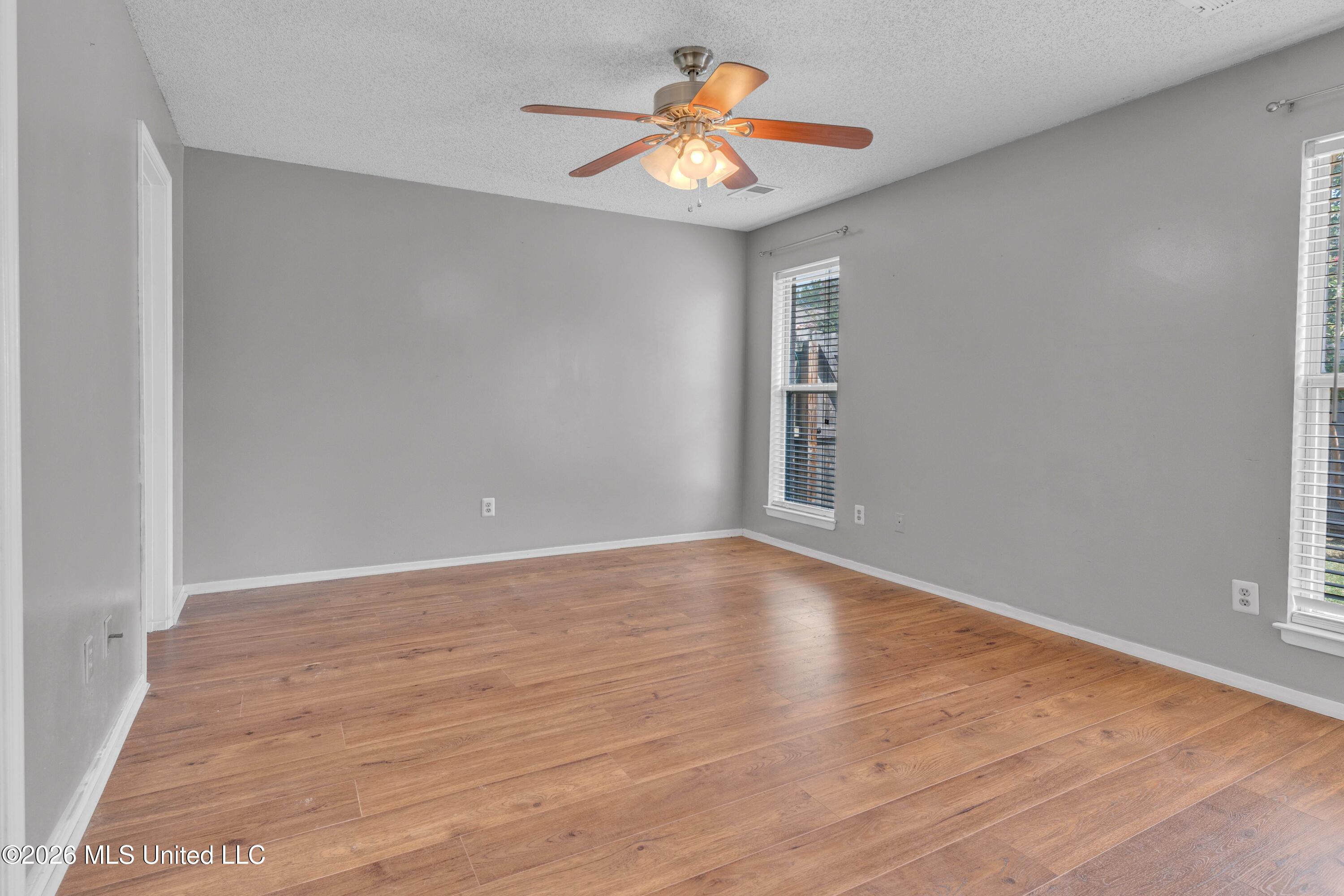 9054 Erie Cove Property Photo 14