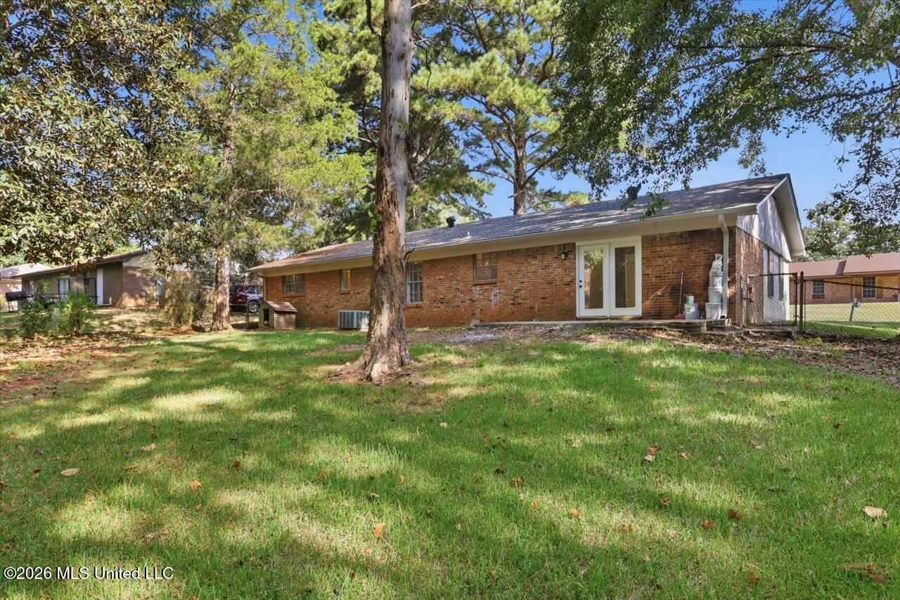 2549 Jennifer Drive Property Photo 28