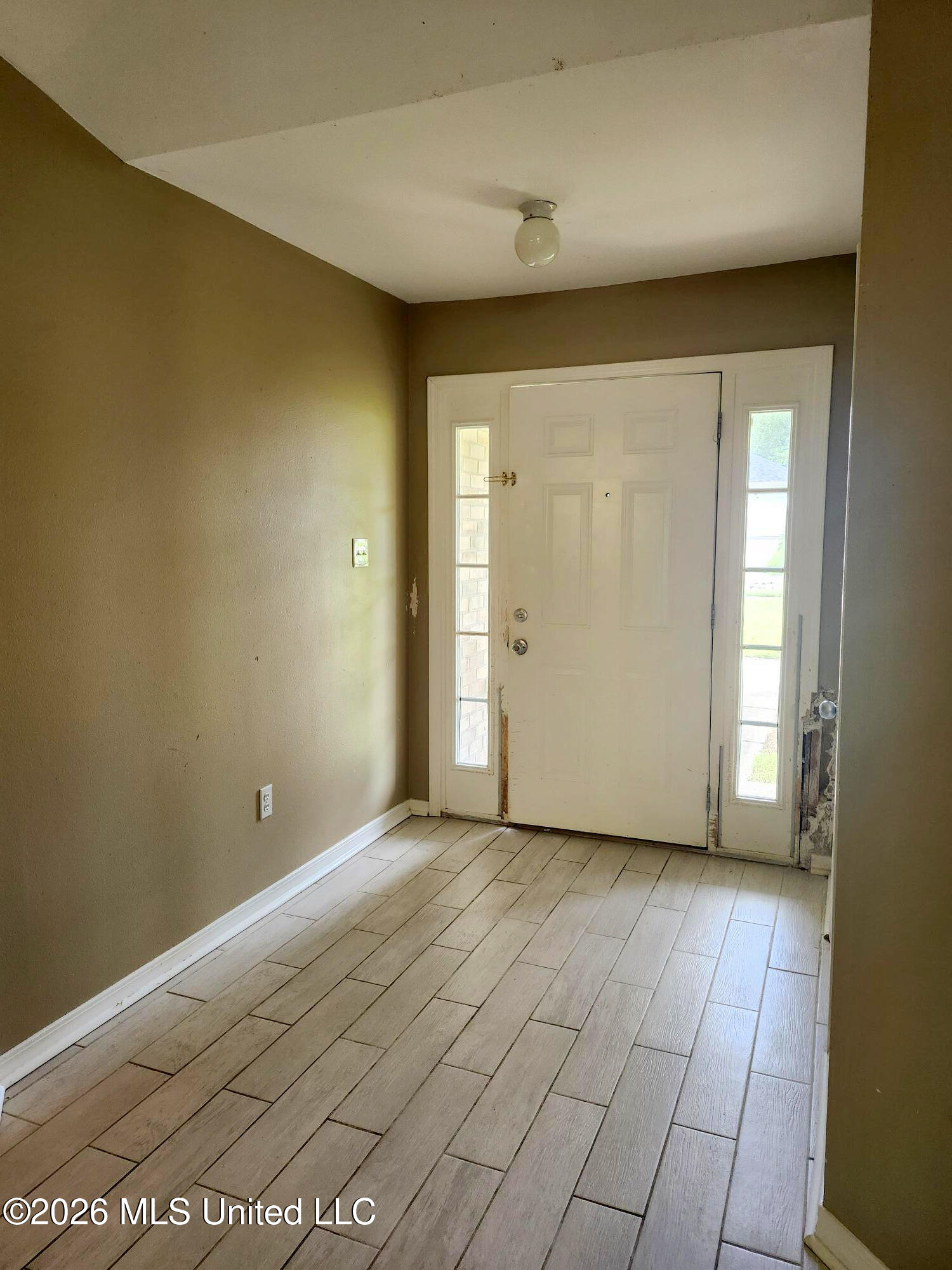 13544 Huntington Circle Property Photo 5