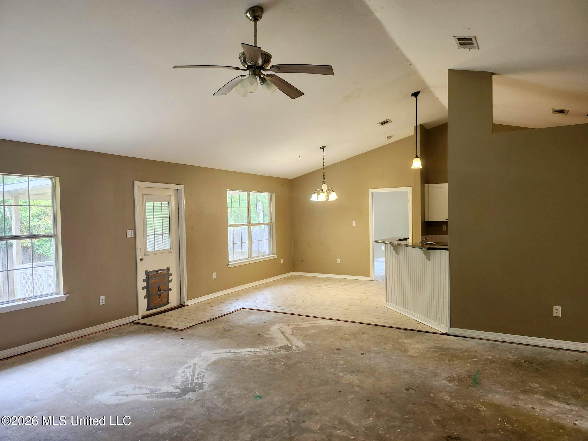13544 Huntington Circle Property Photo 6