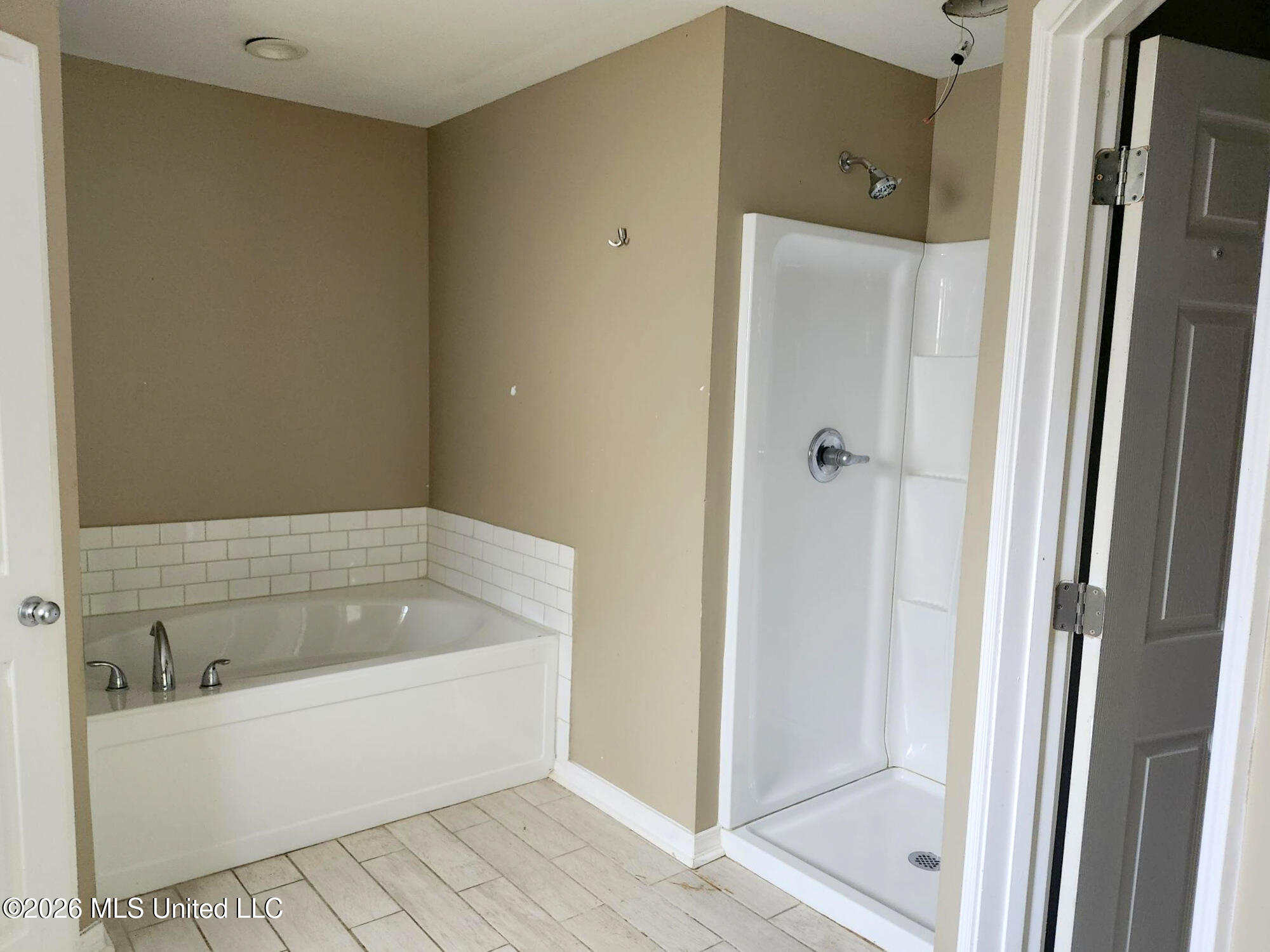 13544 Huntington Circle Property Photo 10