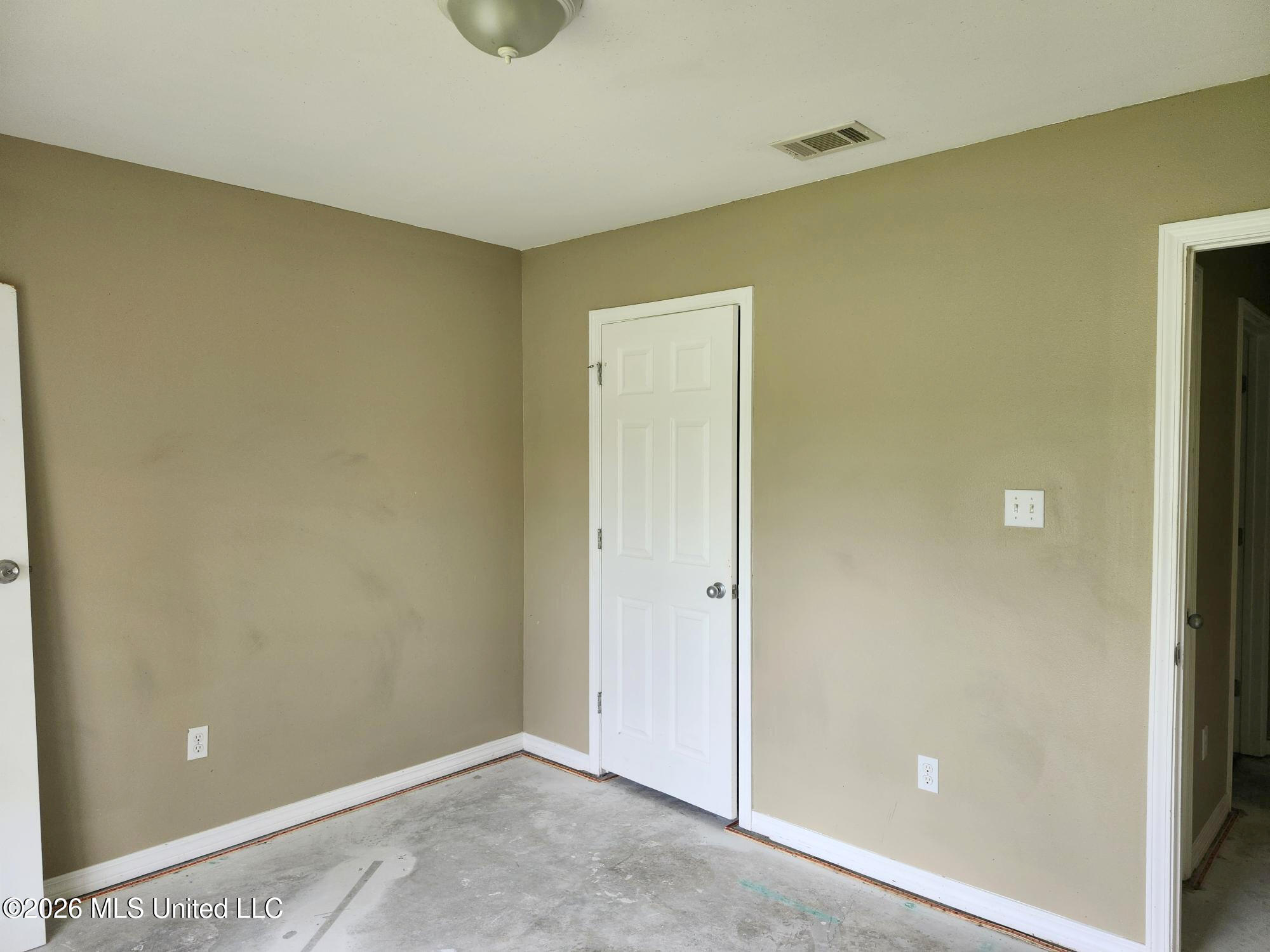 13544 Huntington Circle Property Photo 12