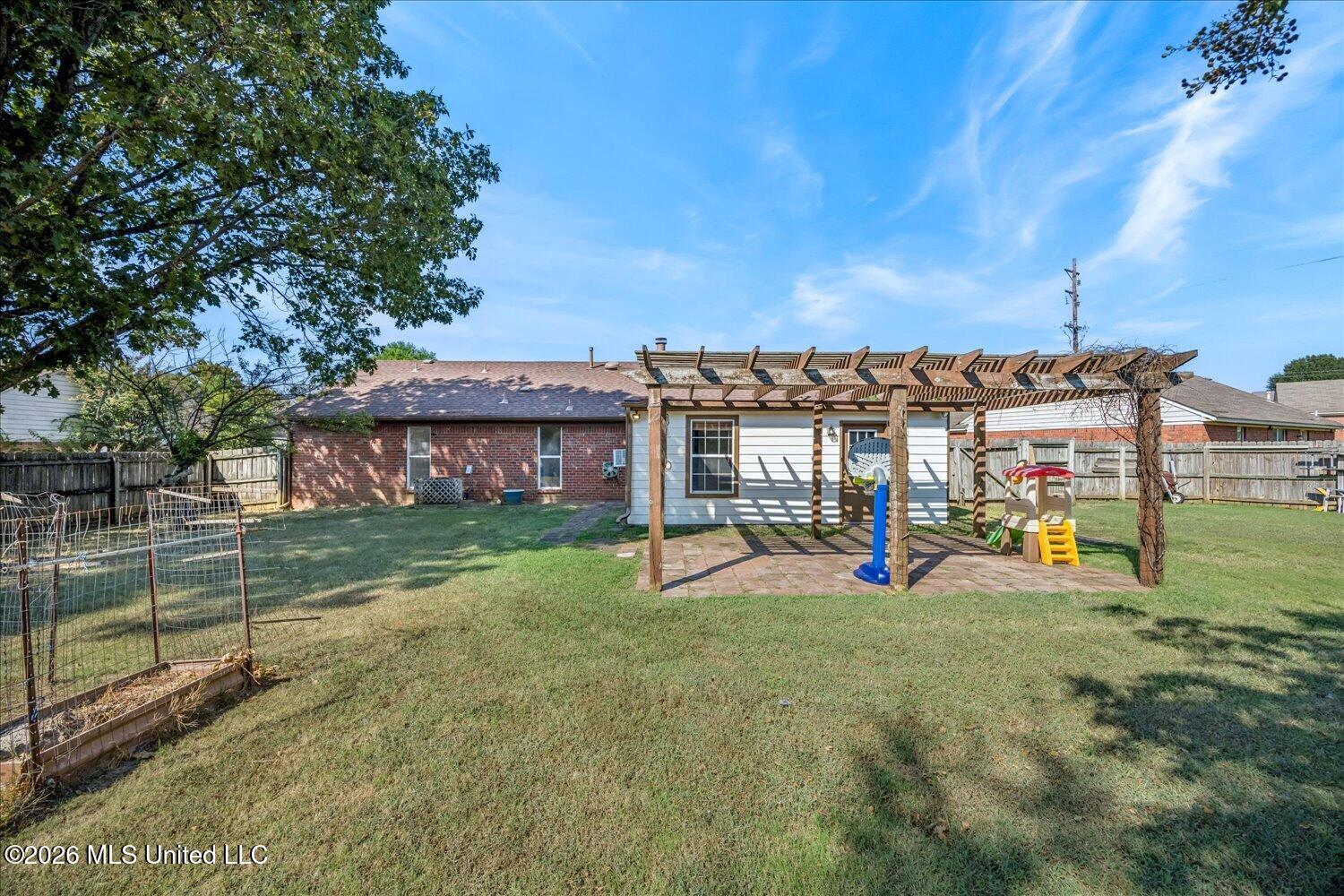 10475 Oak Leaf Drive Property Photo 21