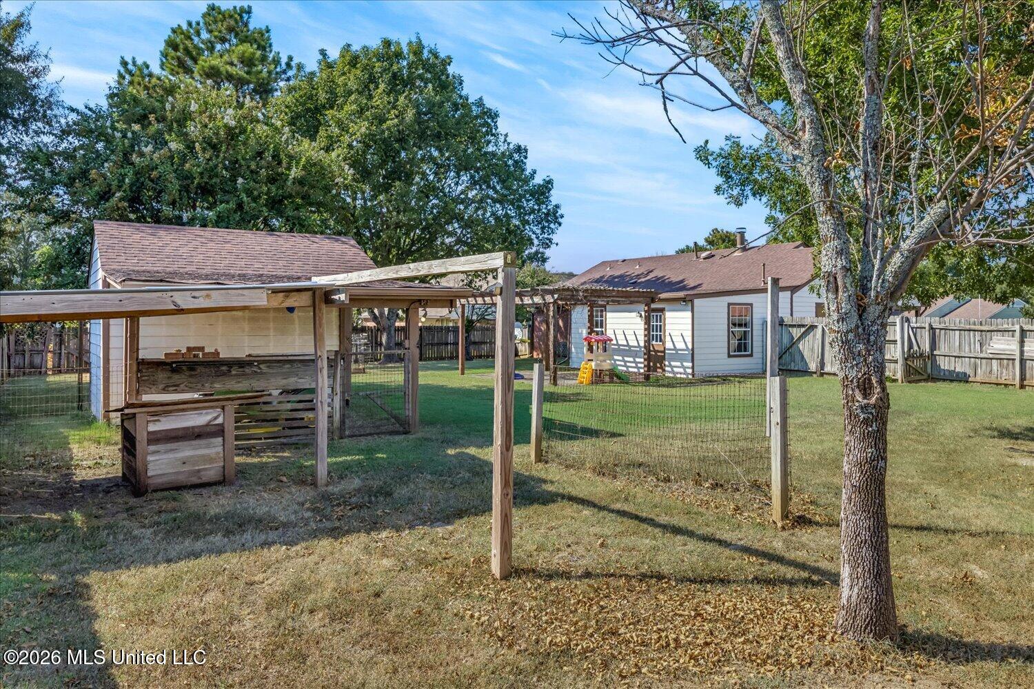 10475 Oak Leaf Drive Property Photo 23