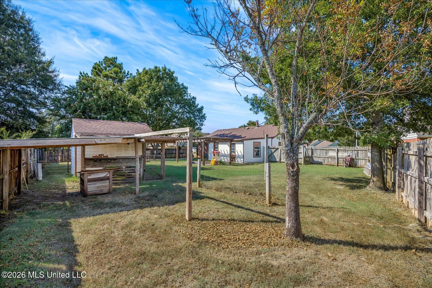 10475 Oak Leaf Drive Property Photo 24