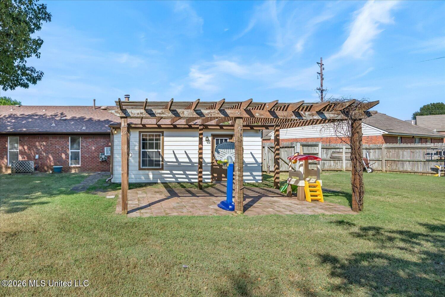 10475 Oak Leaf Drive Property Photo 25