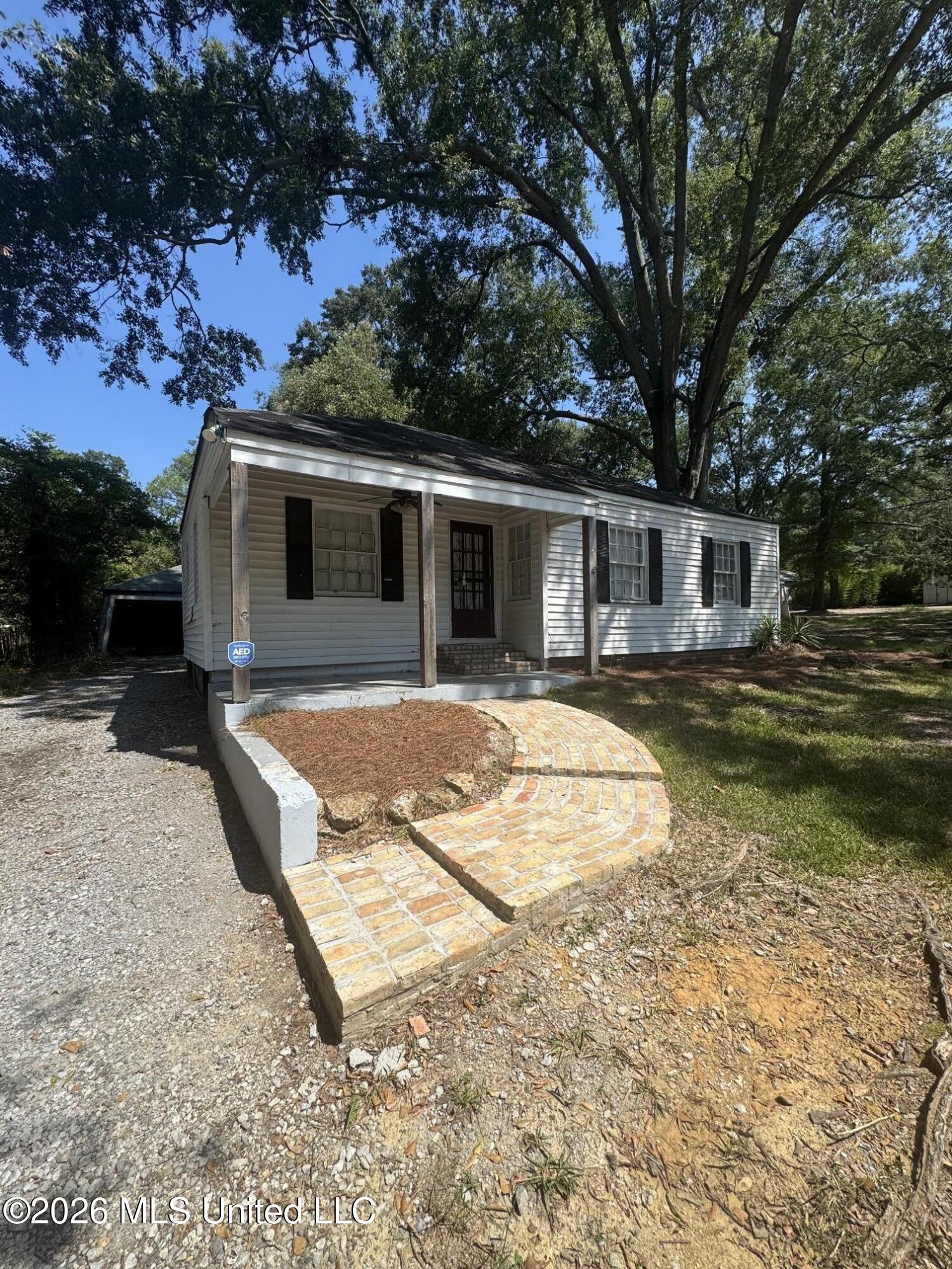 232 Mitchell Avenue Property Photo 2