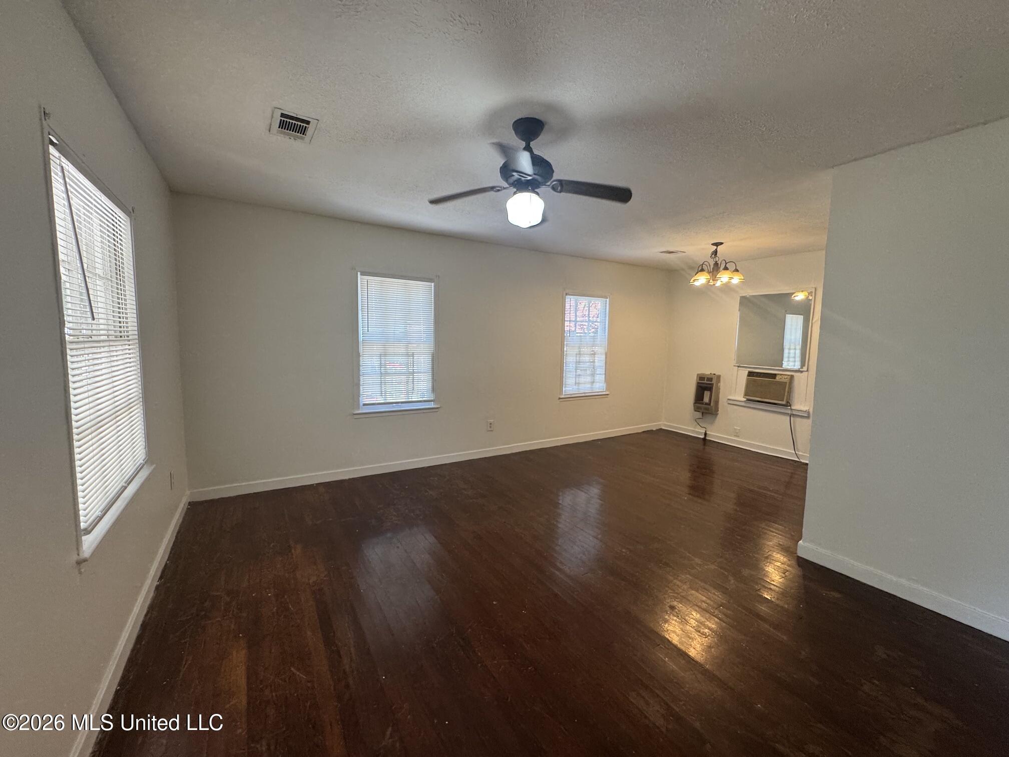 232 Mitchell Avenue Property Photo 3
