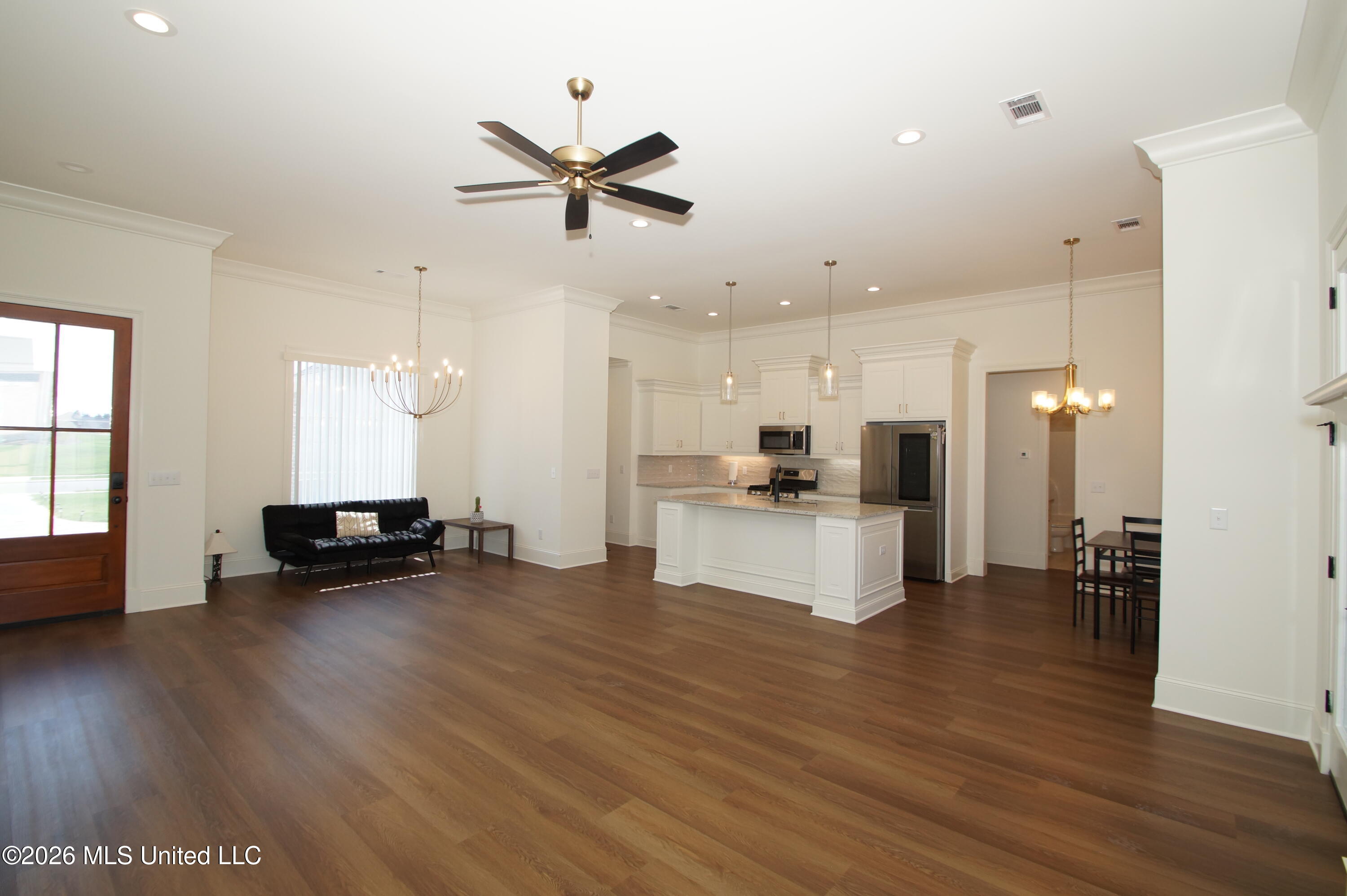 117 Hunters Way Property Photo 4
