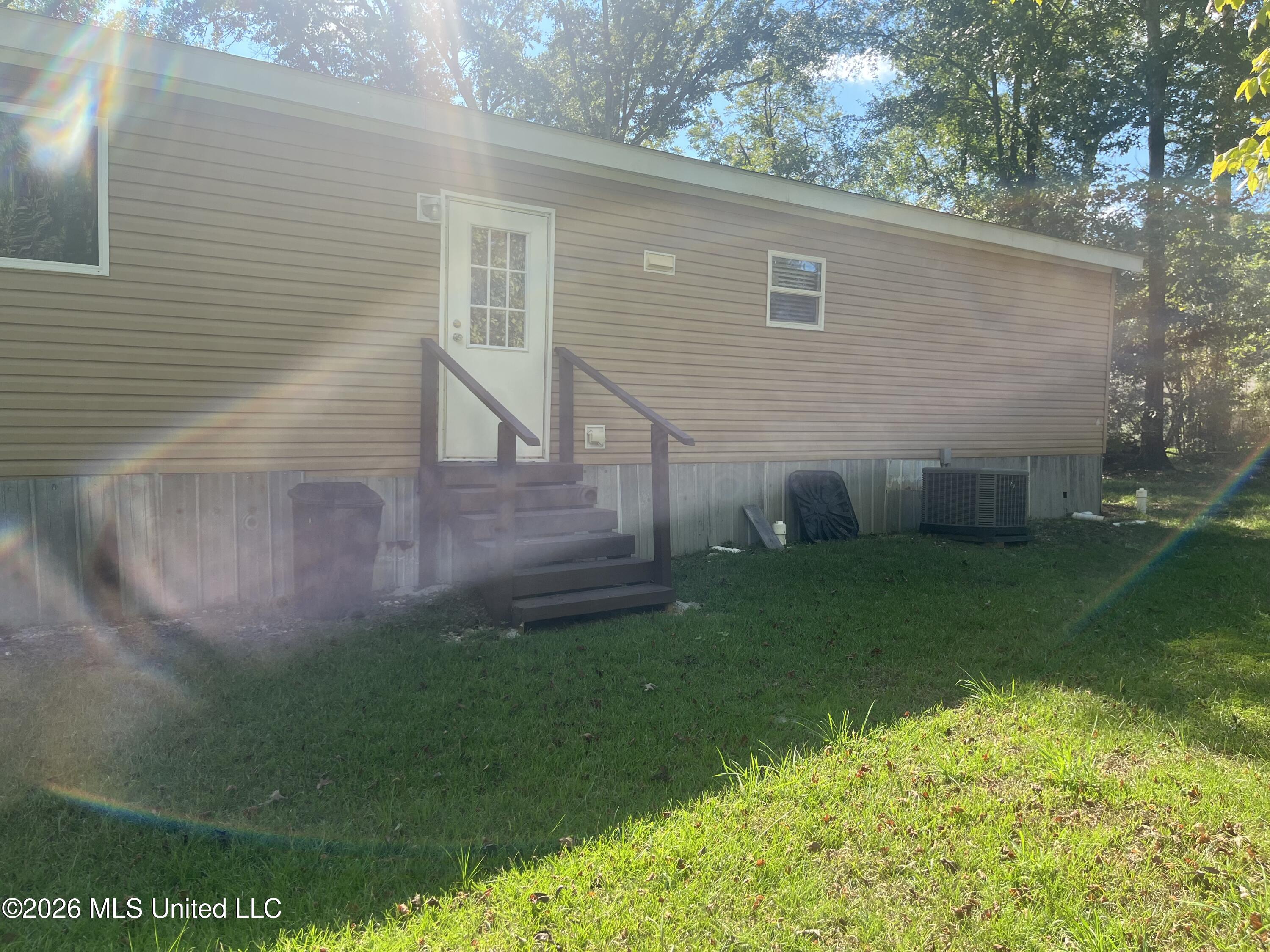 106 East Street Property Photo 3