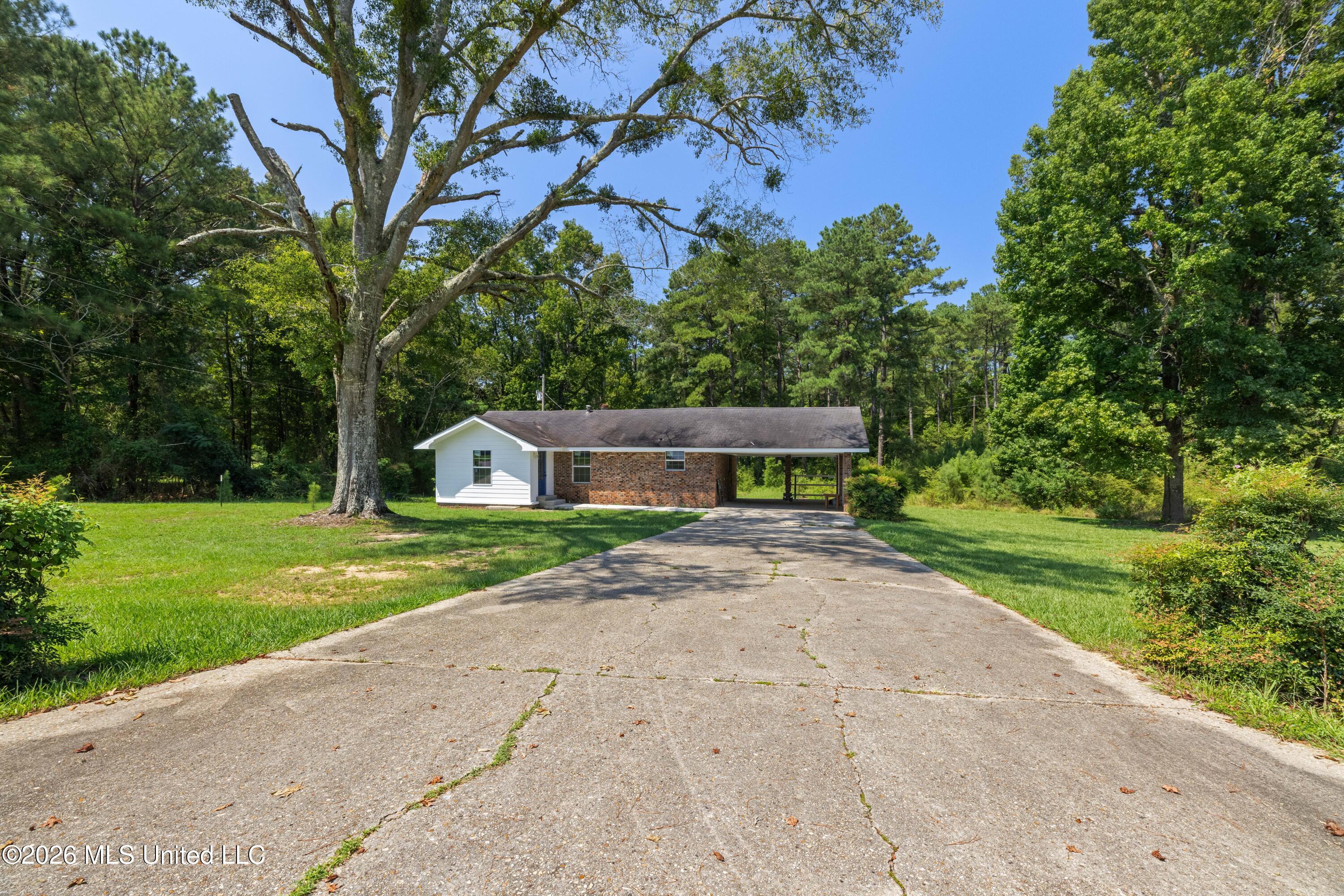 1771 Old Highway 35 N Property Photo 2