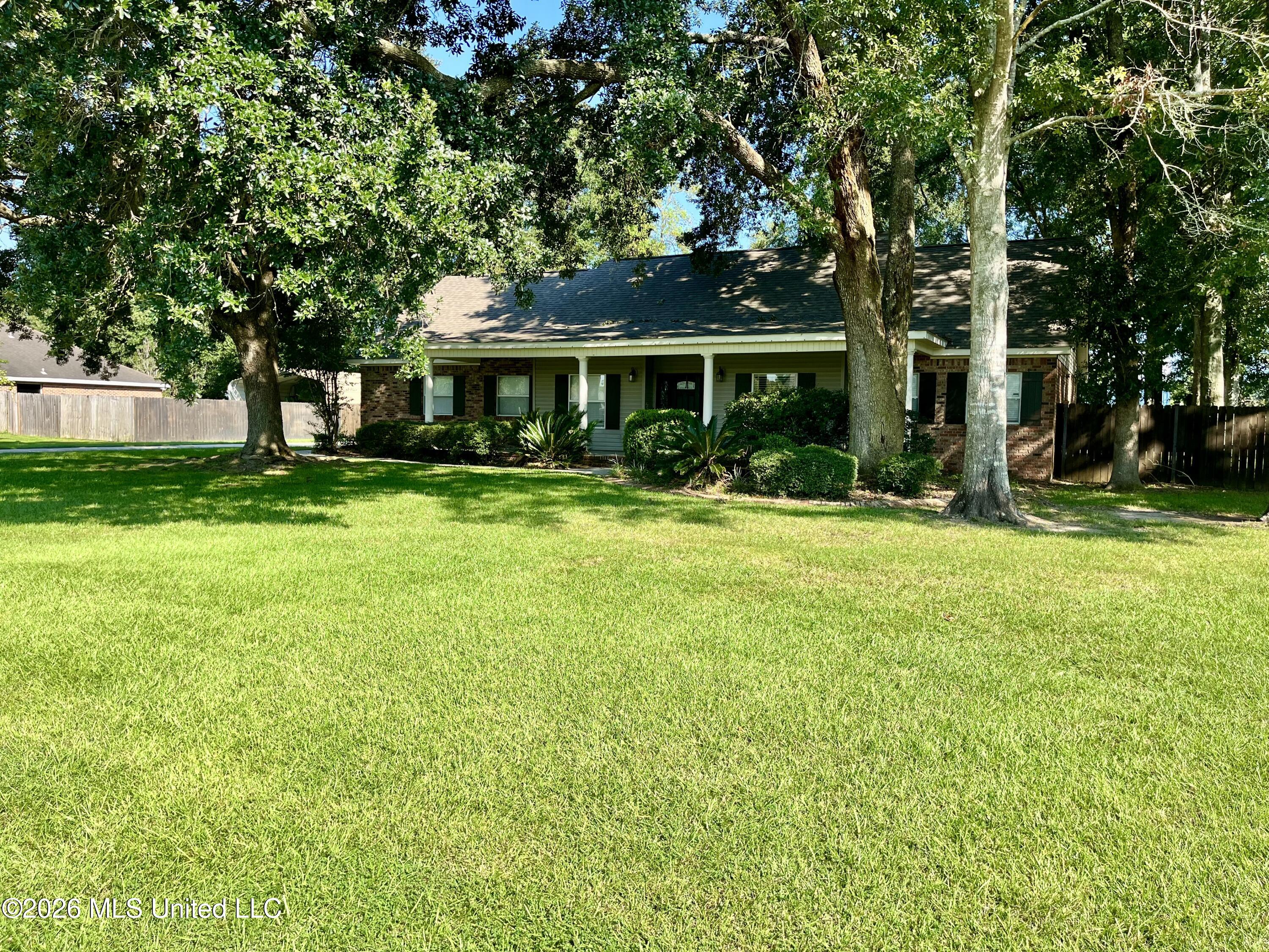 9248 Taylor Drive Property Photo 3