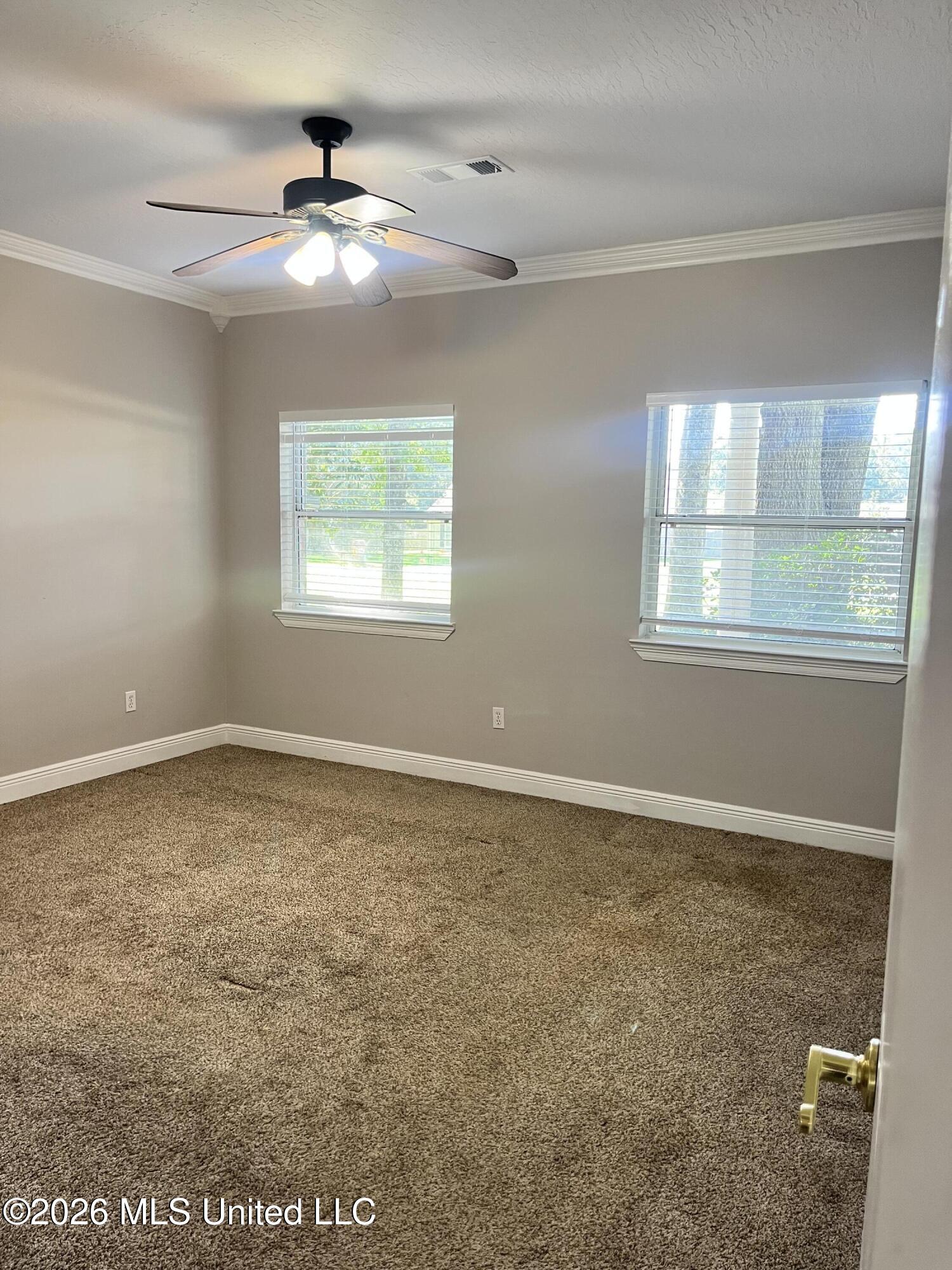 9248 Taylor Drive Property Photo 4