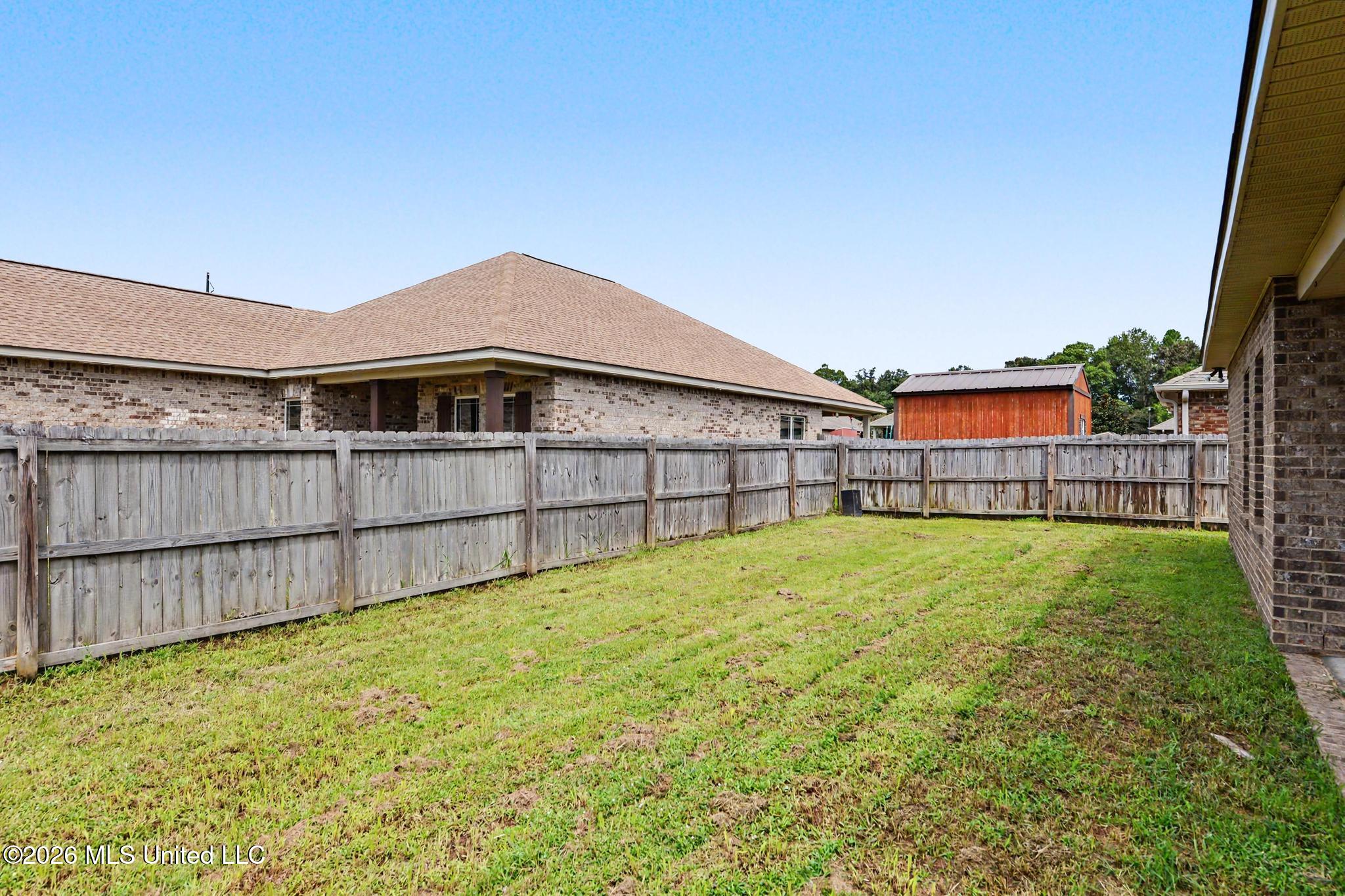 10323 Sweet Bay Drive Property Photo 6