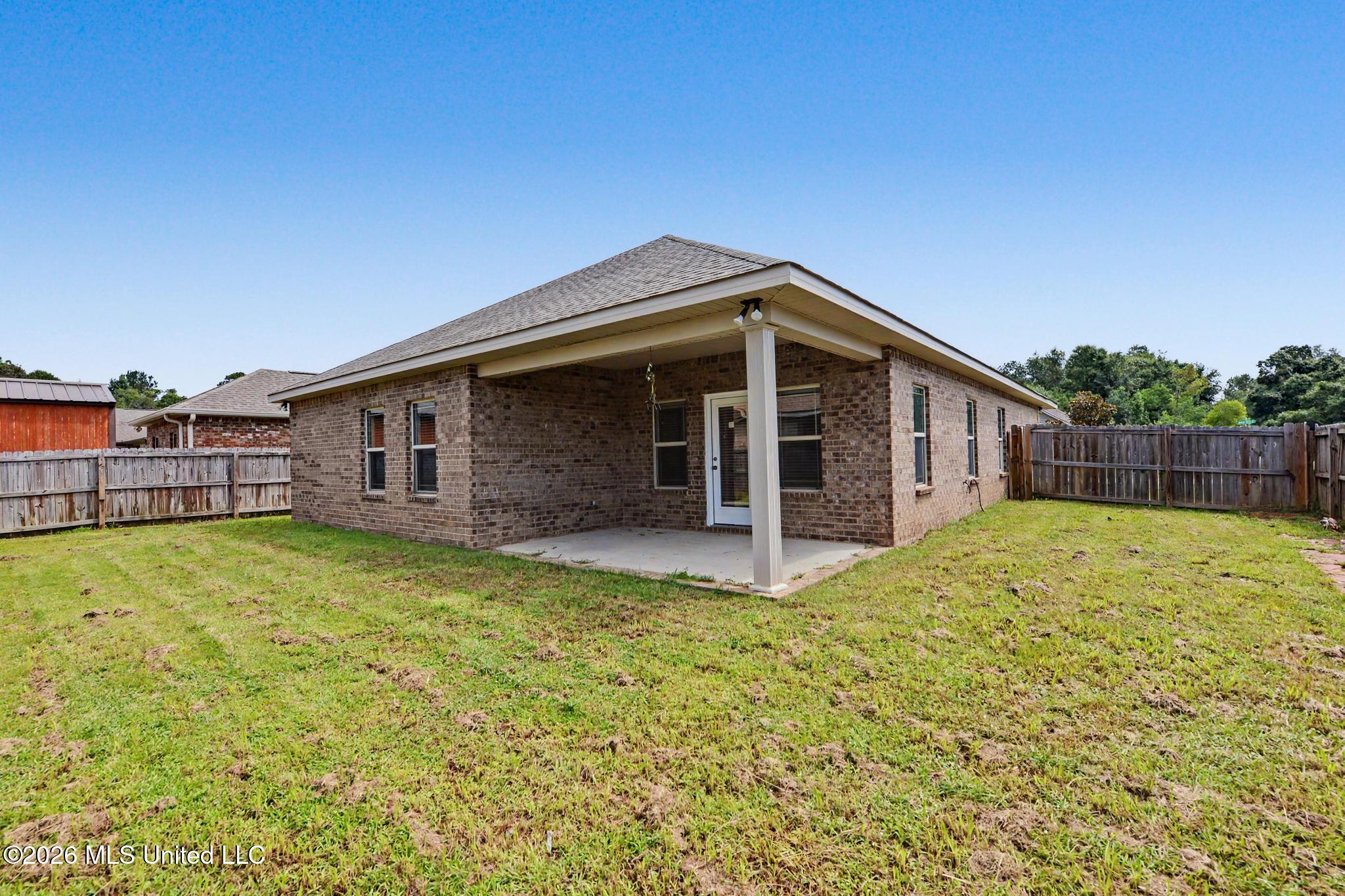 10323 Sweet Bay Drive Property Photo 7