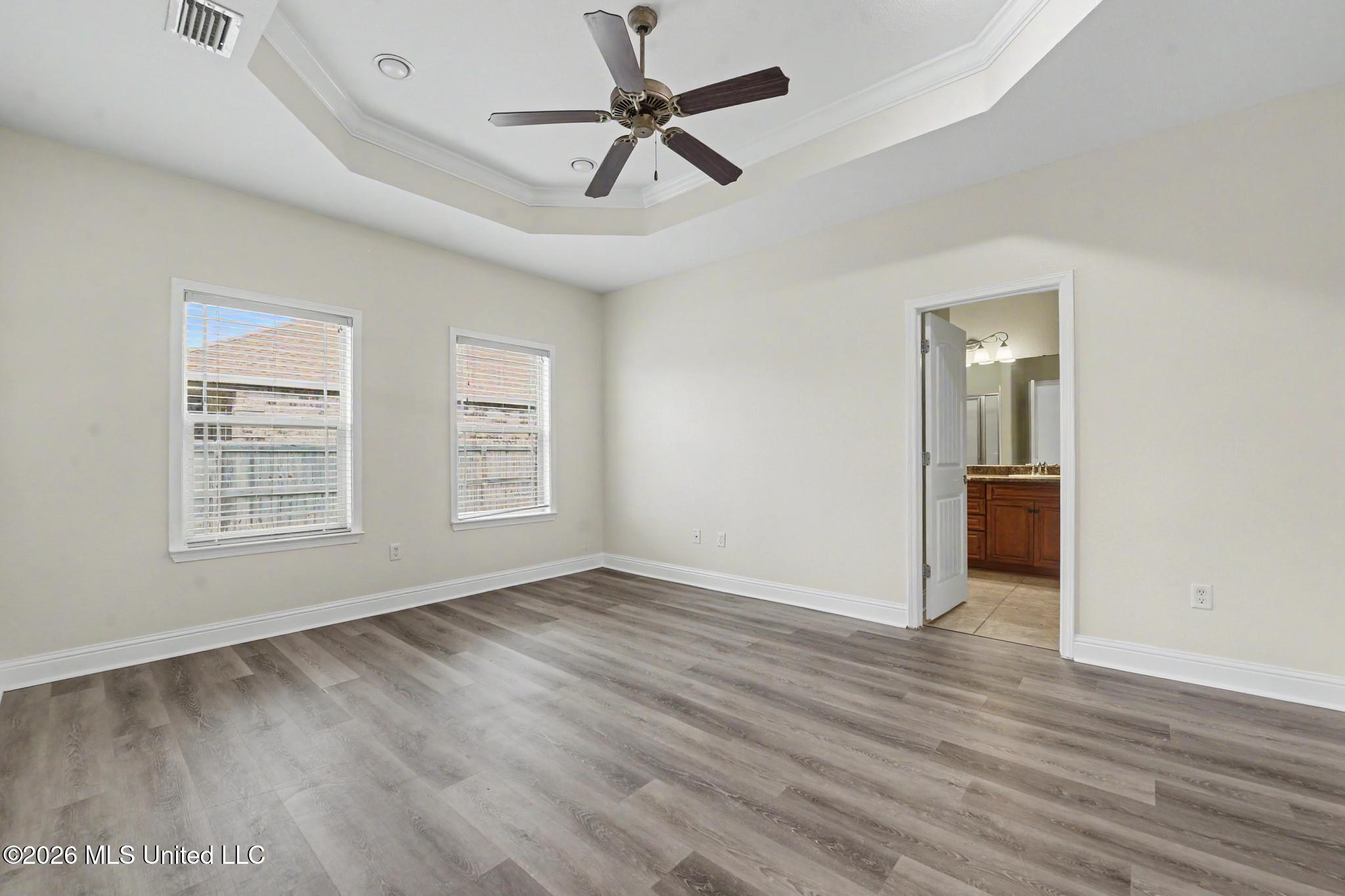 10323 Sweet Bay Drive Property Photo 16